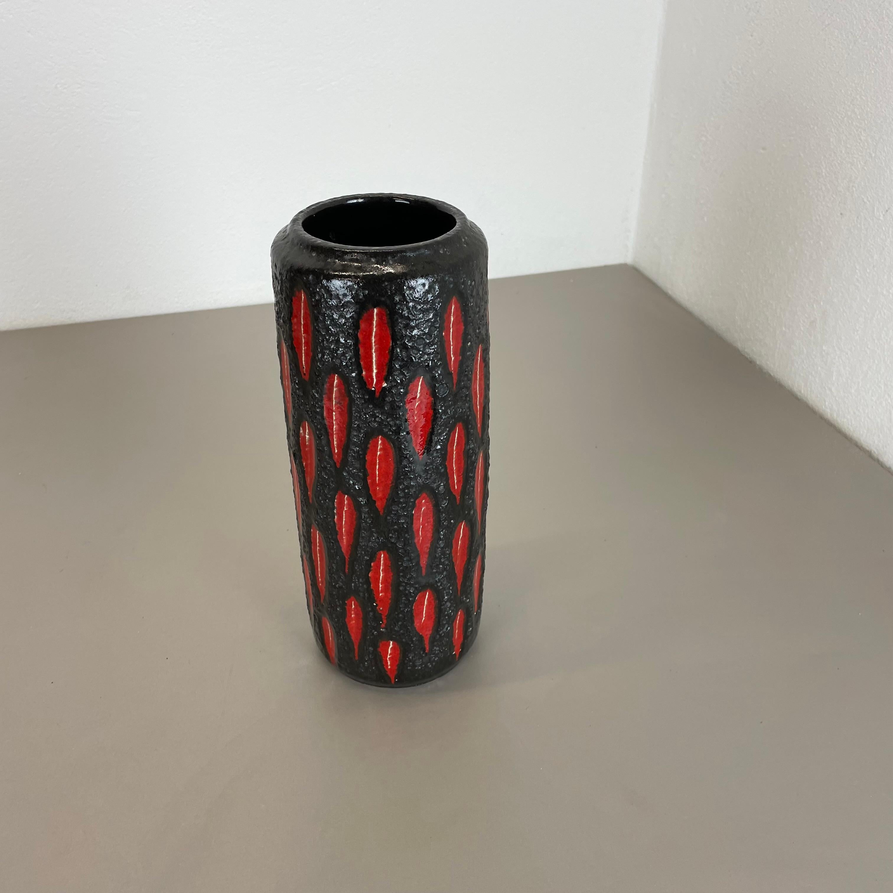 Mid-Century Modern Extraordinaire vase en poterie de lave grasse 