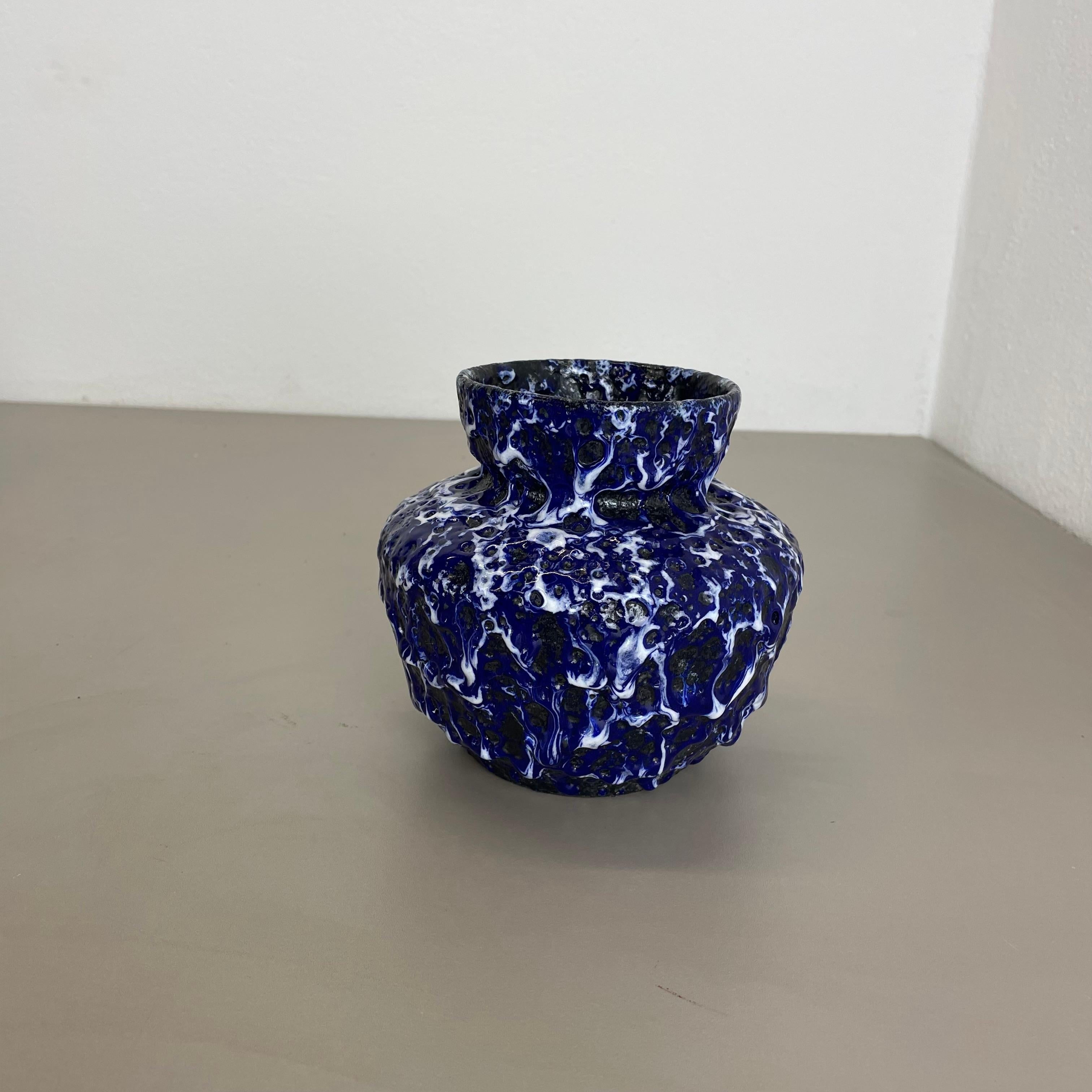 Extraordinary Superglaze Pottery Fat Lava Vase by Es Keramik, Germany, WGP 1960 In Good Condition For Sale In Kirchlengern, DE
