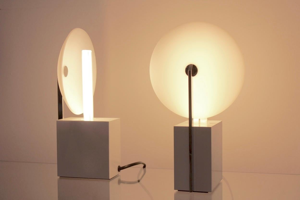 20ième siècle Extraordinaire lampe de bureau modèle 10606 conçue par Sabine Charoy, France, 1981 en vente