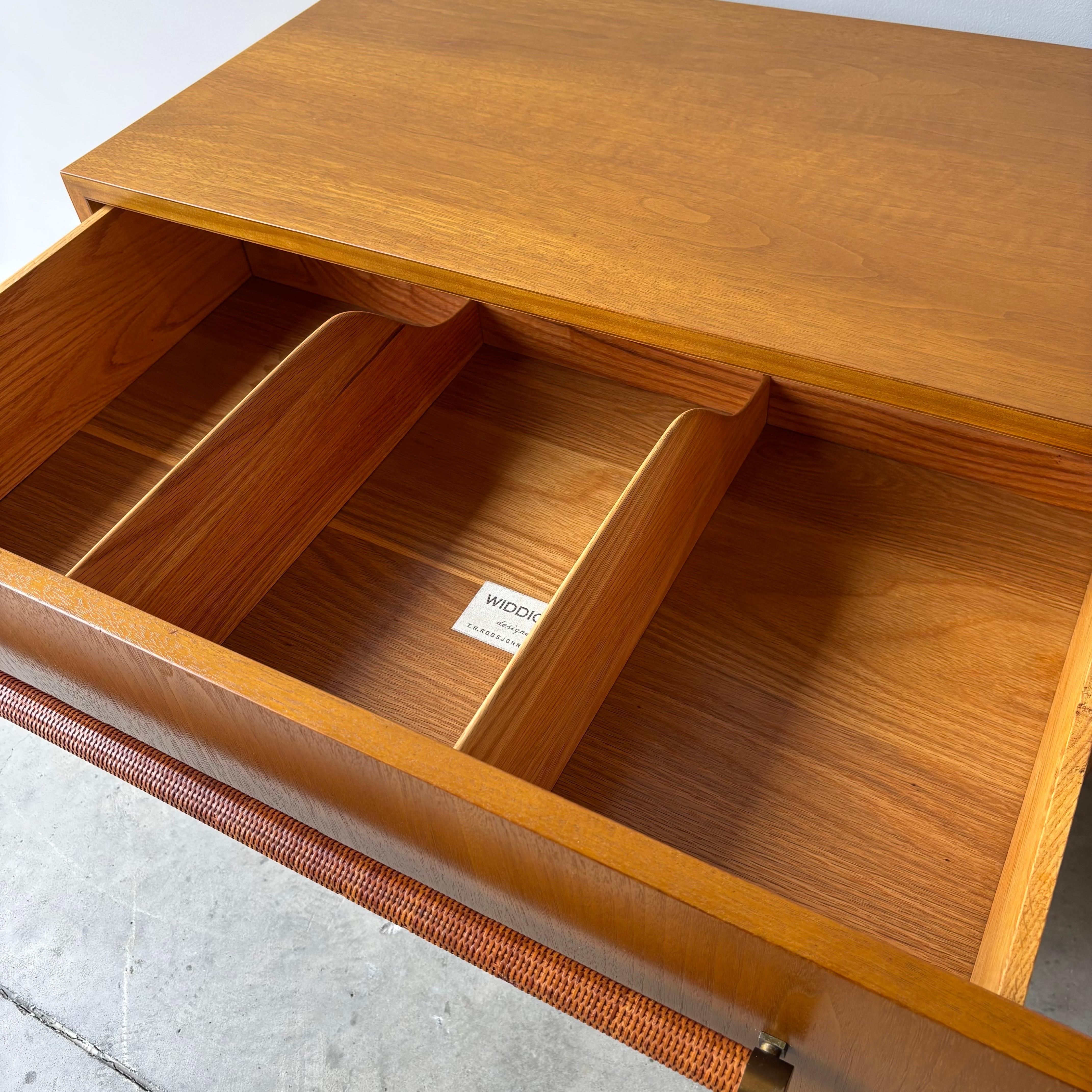 Mid-Century moderno H. H. Straordinario Forziere Robsjohn-Gibbings, Widdicomb-1955 in vendita