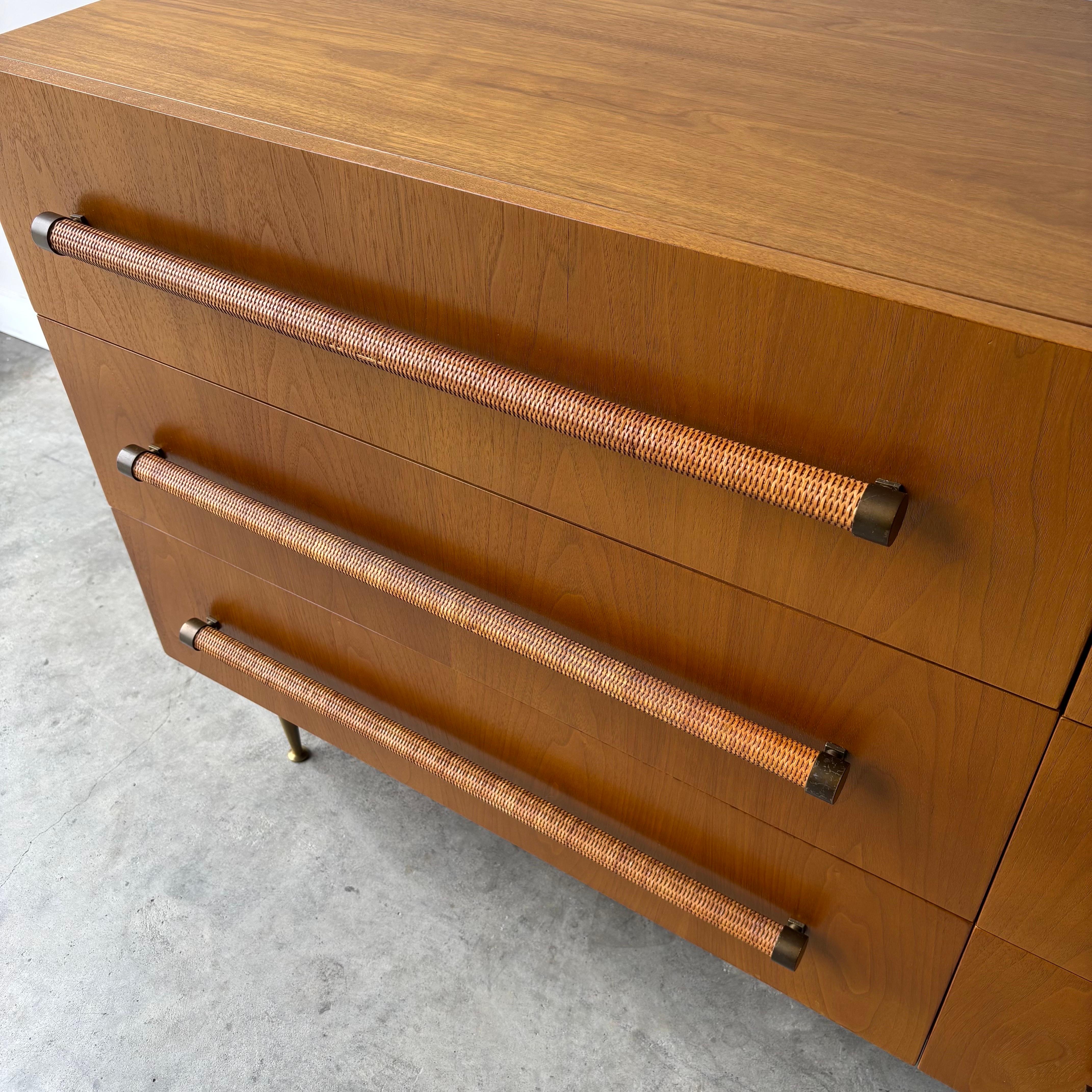 Extraordinary T.H. Robsjohn-Gibbings Dresser, Widdicomb-1955 In Good Condition In Raleigh, NC