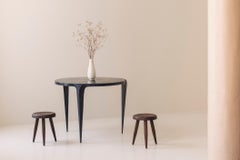 Extraordinary unique, one-off tripod table in blue lacquered metal, 1980s