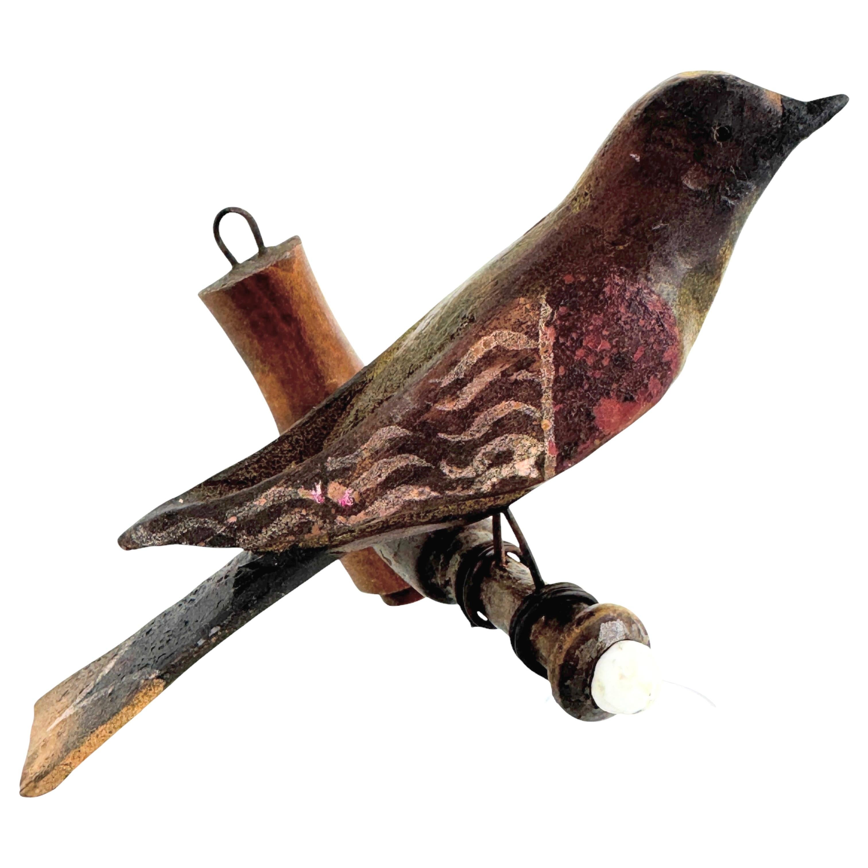Außergewöhnlicher Vichtauer handgeschnitzter Holzvogel, Schwarzwälder Volkskunst, 1870er Jahre im Zustand „Gut“ in Nuernberg, DE