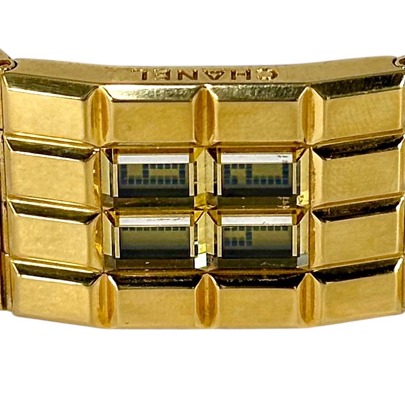 Modern Extraordinary Vintage 18k Yellow Gold Chanel 'Chocolat' Unisex Digital Watch For Sale