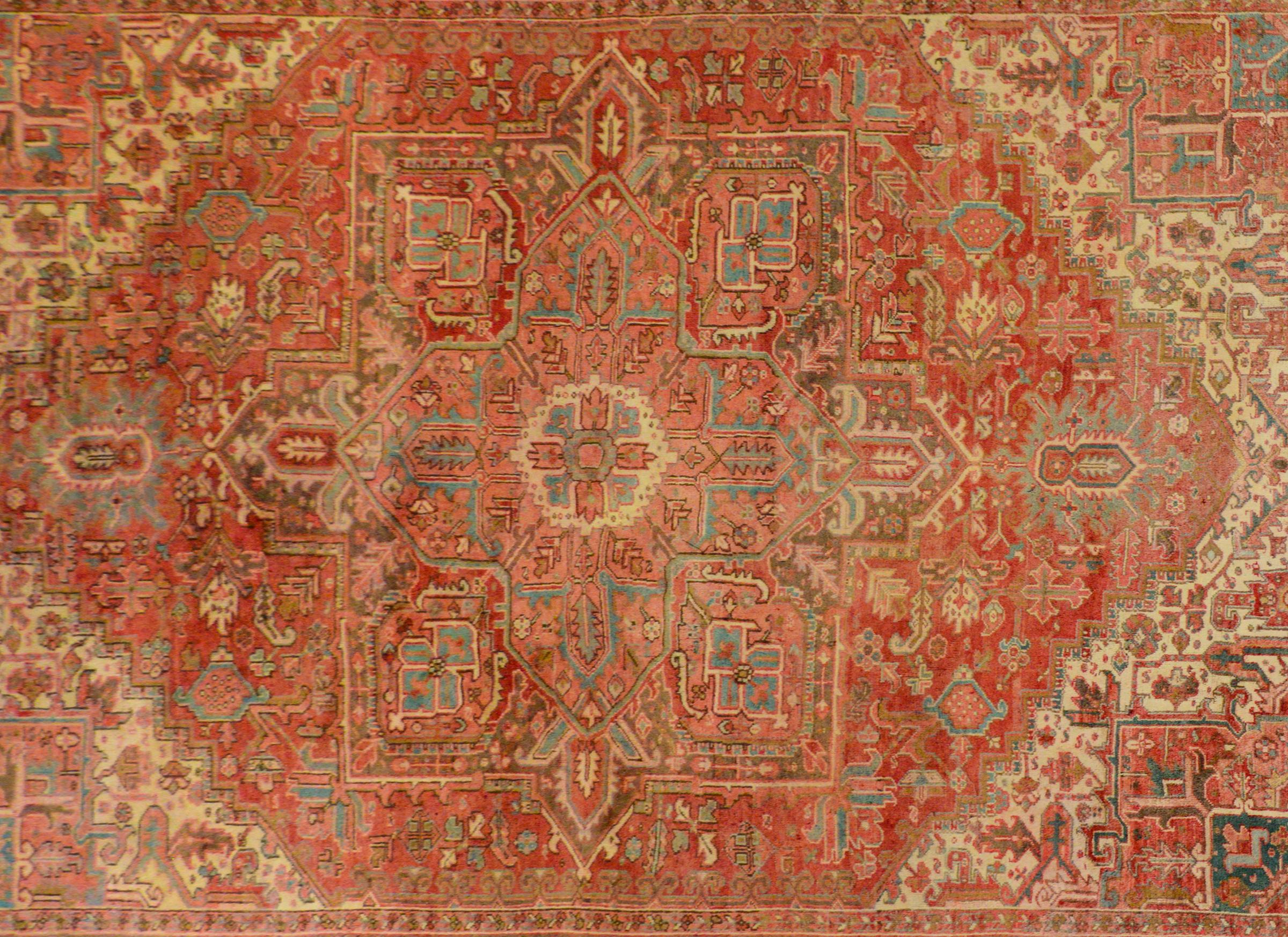 Heriz Serapi Extraordinary Vintage Heriz Rug