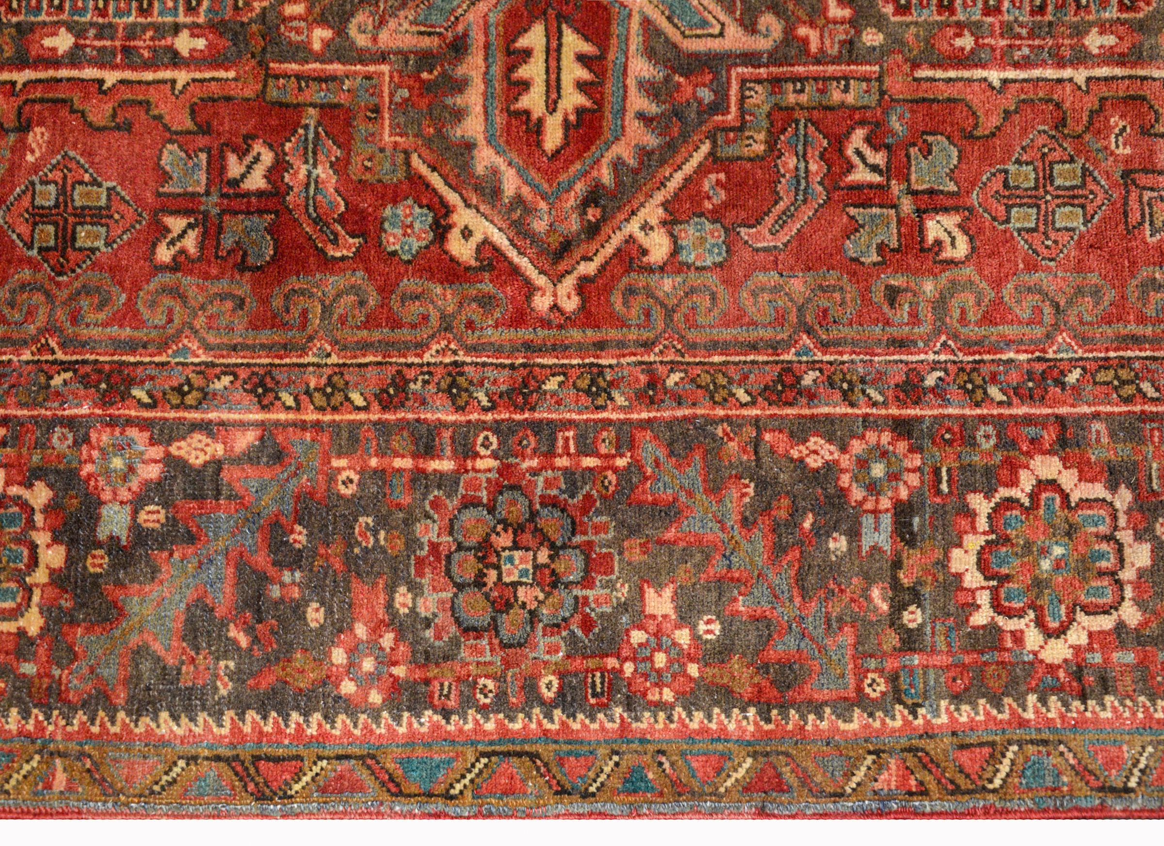 Extraordinary Vintage Heriz Rug 1