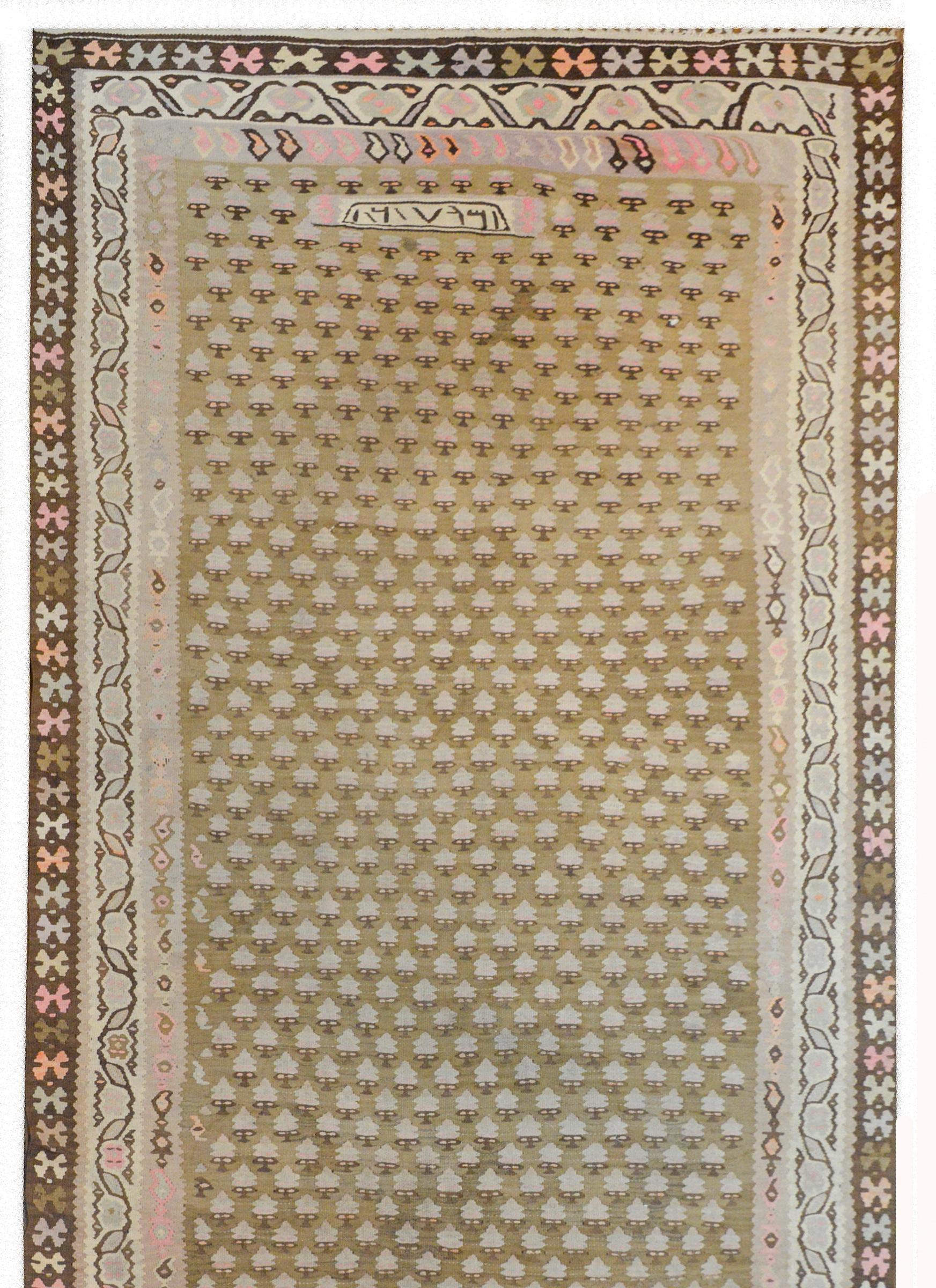 Persiano Straordinario runner kilim curdo d'epoca in vendita