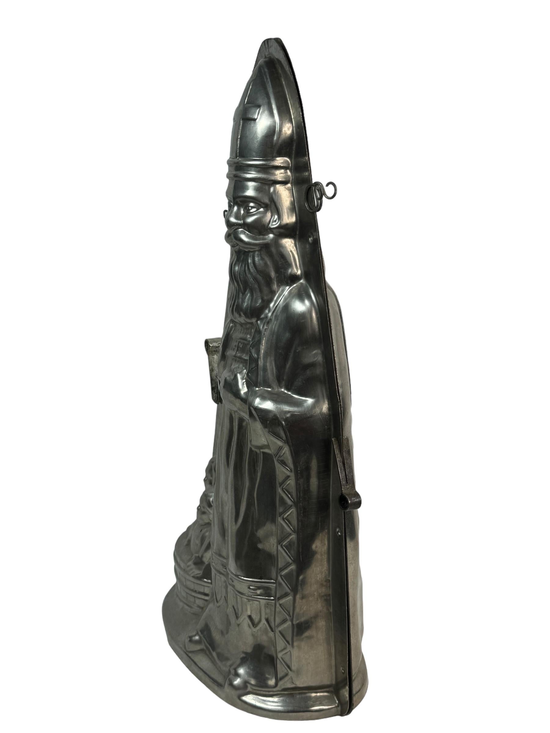 Extraordinary XXL St. Nicholas Santa Claus Christmas Chocolate Mold European In Good Condition In Nuernberg, DE