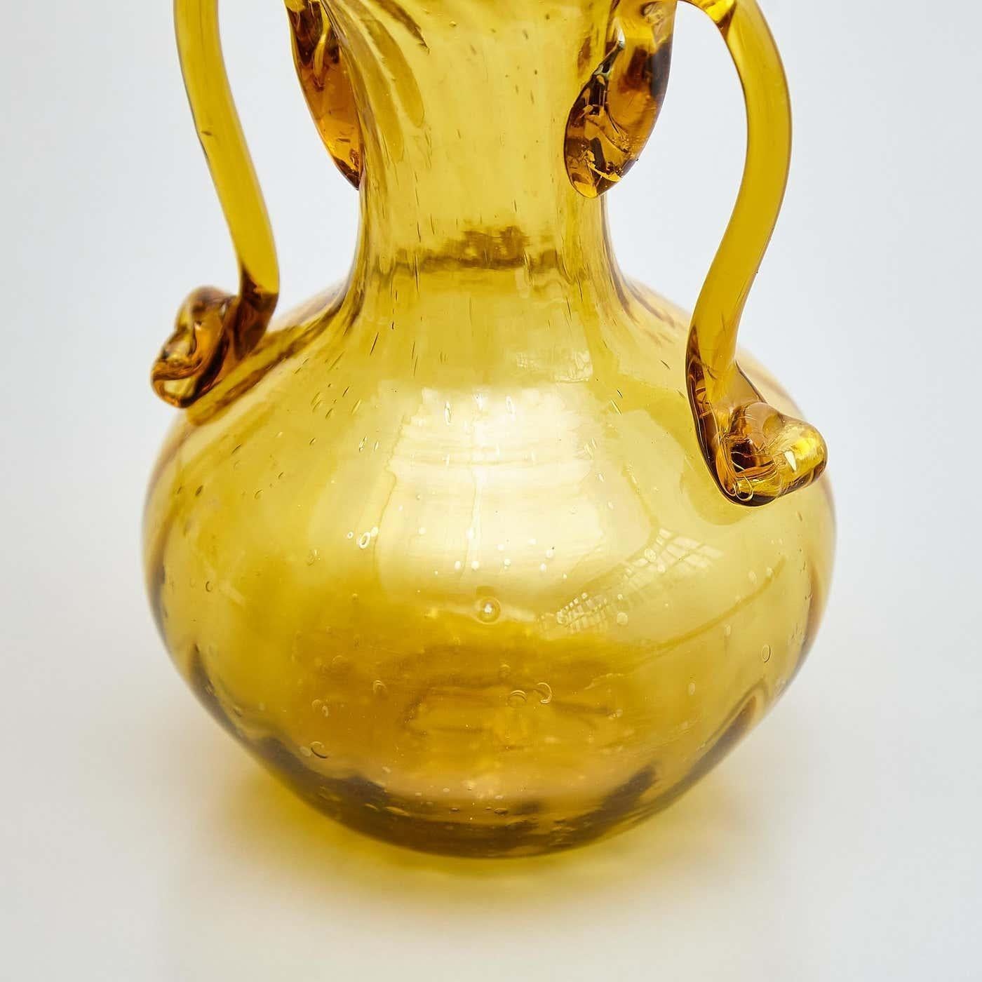 Außergewöhnliche gelbe mundgeblasene Glasvase – frühes 20. Jahrhundert im Angebot 4