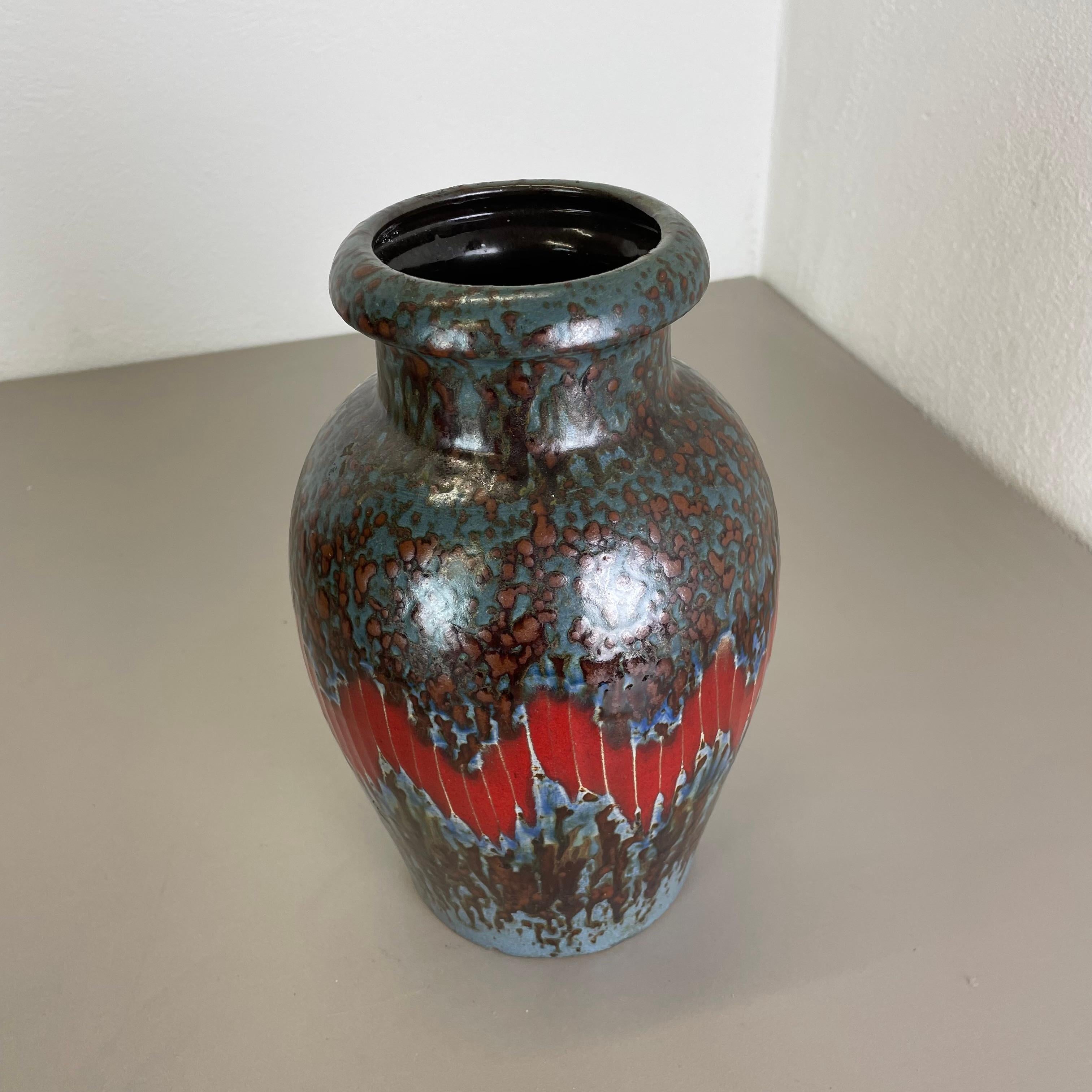 Extraordinaire vase en poterie de lave grasse Zig Zag Lora de Scheurich, Allemagne, années 1970 Bon état - En vente à Kirchlengern, DE
