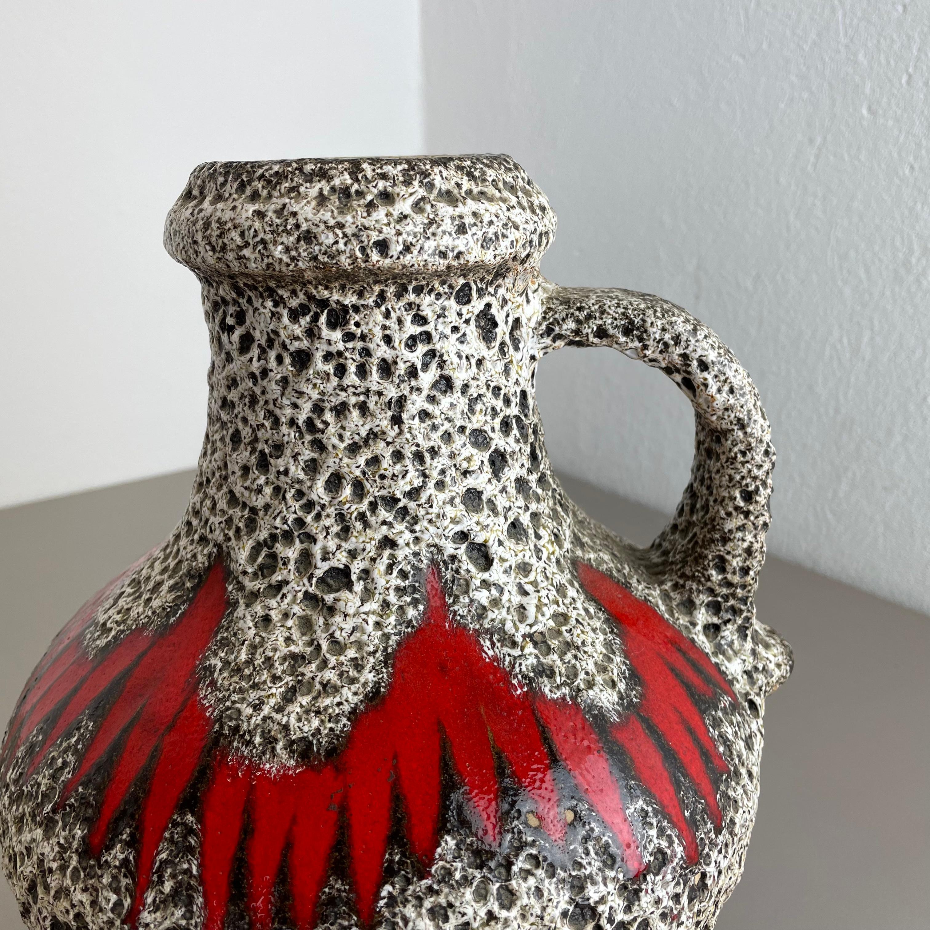 Extraordinary Zig Zag Pottery Fat Lava Vase Made by Scheurich, Germany, 1970s In Good Condition For Sale In Kirchlengern, DE