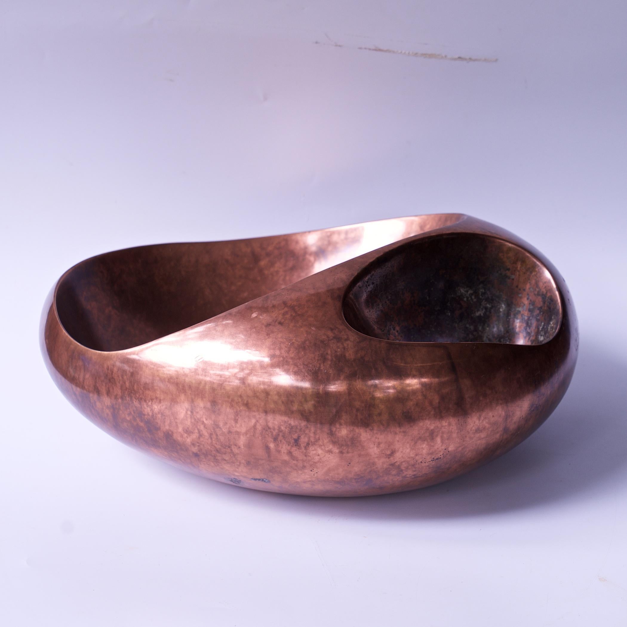 American Vintage Biomorphic Large Orb Centerpiece Bowl Copper Palte Table Sculpture For Sale