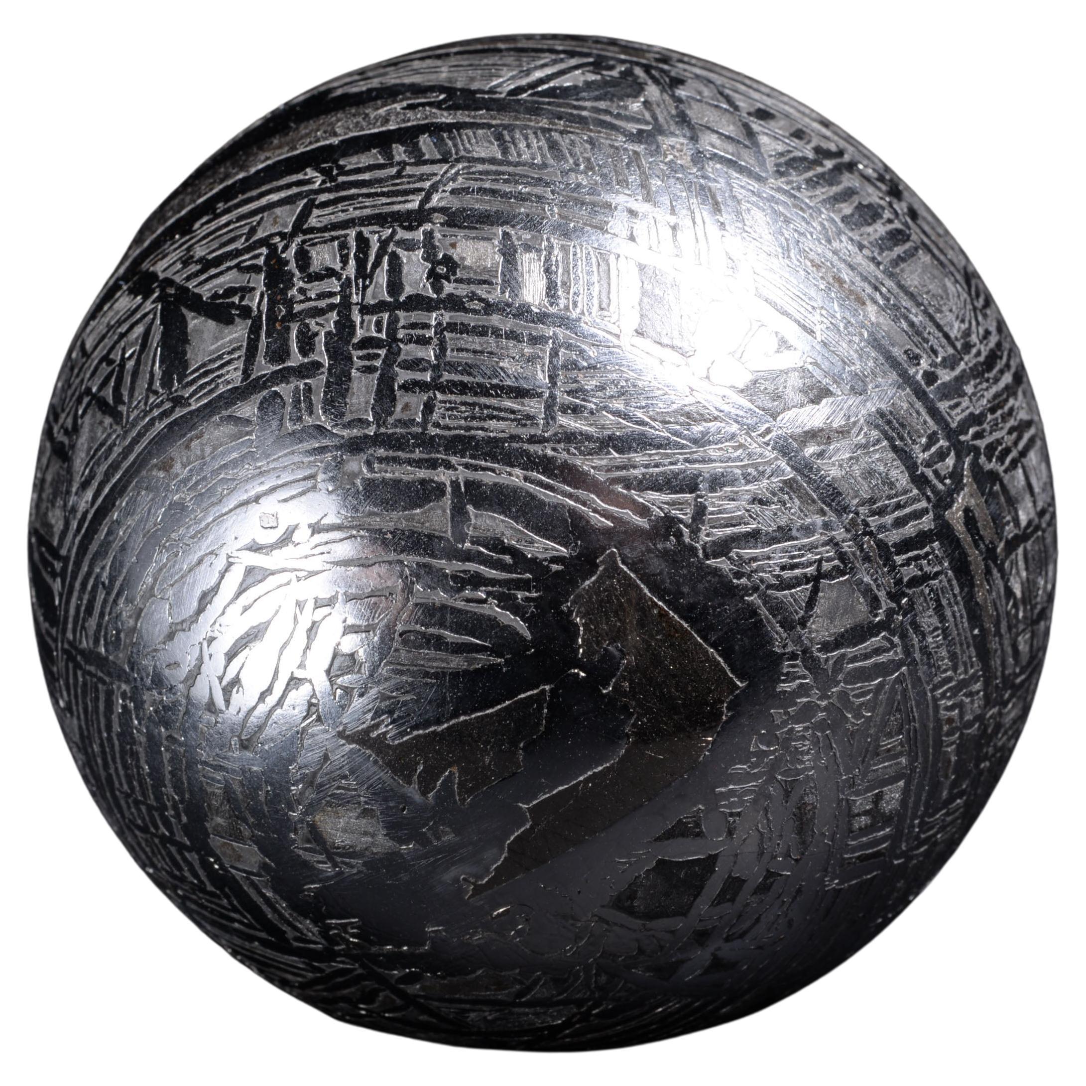 Sphère météorite extraterrestre en fer
