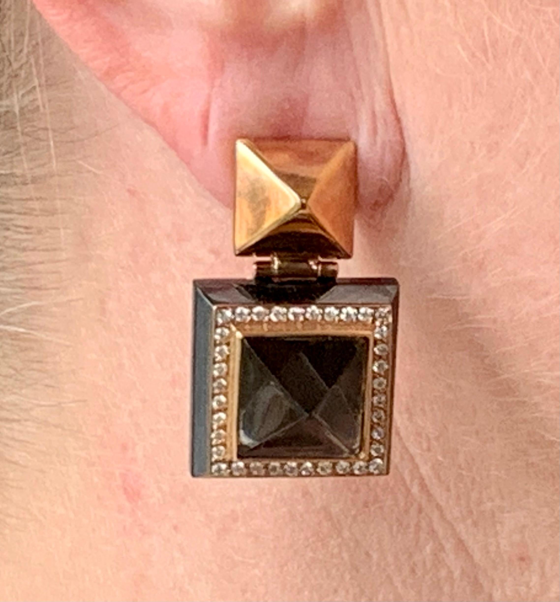 Extravagant 18 K Red and White Gold Earrrings Smoky Quartz Hematite and Diamonds In New Condition For Sale In Zurich, Zollstrasse