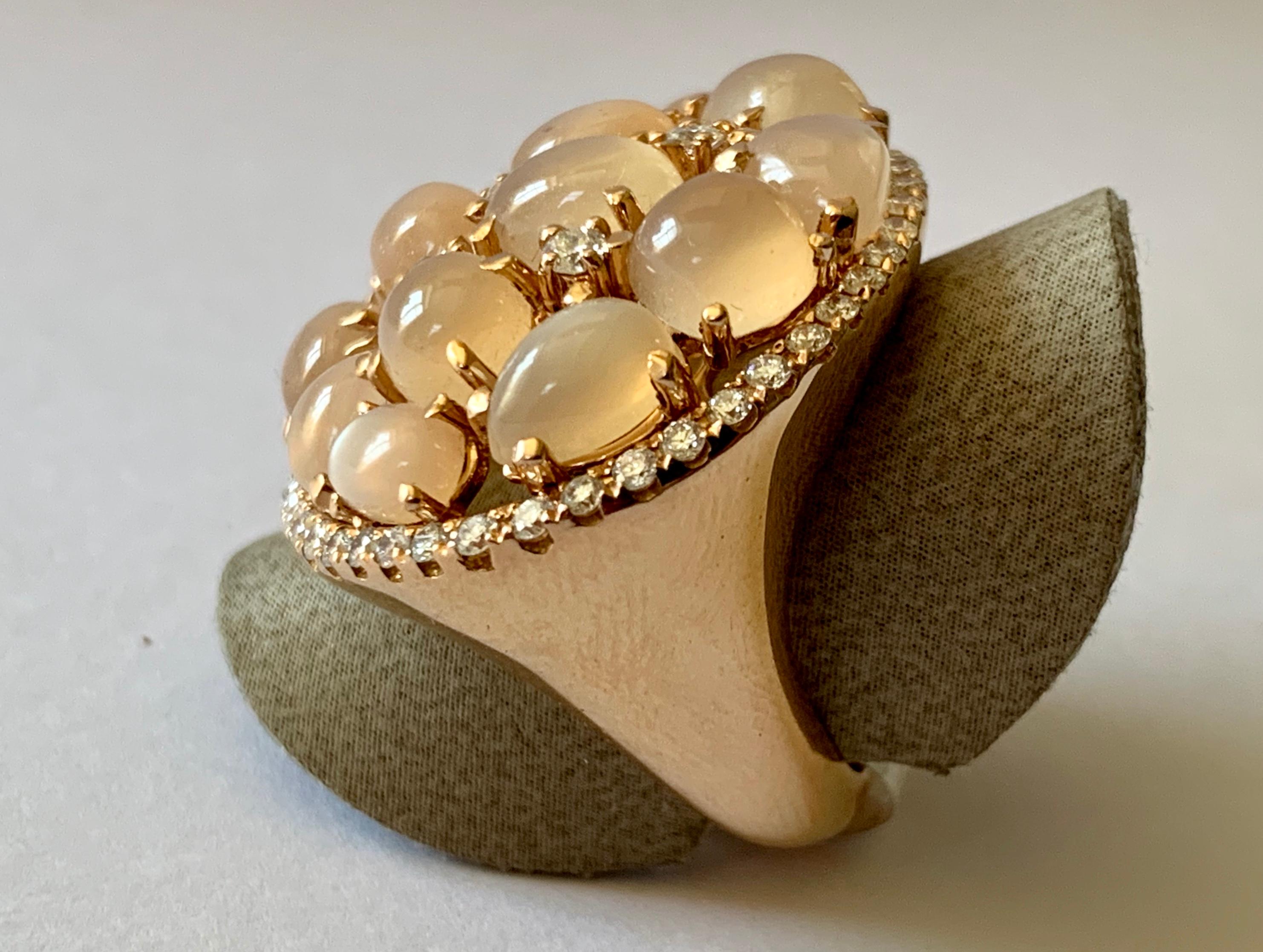 Extravagant 18 Karat Rose Gold Cocktail Ring with Moonstones and Diamonds For Sale 1