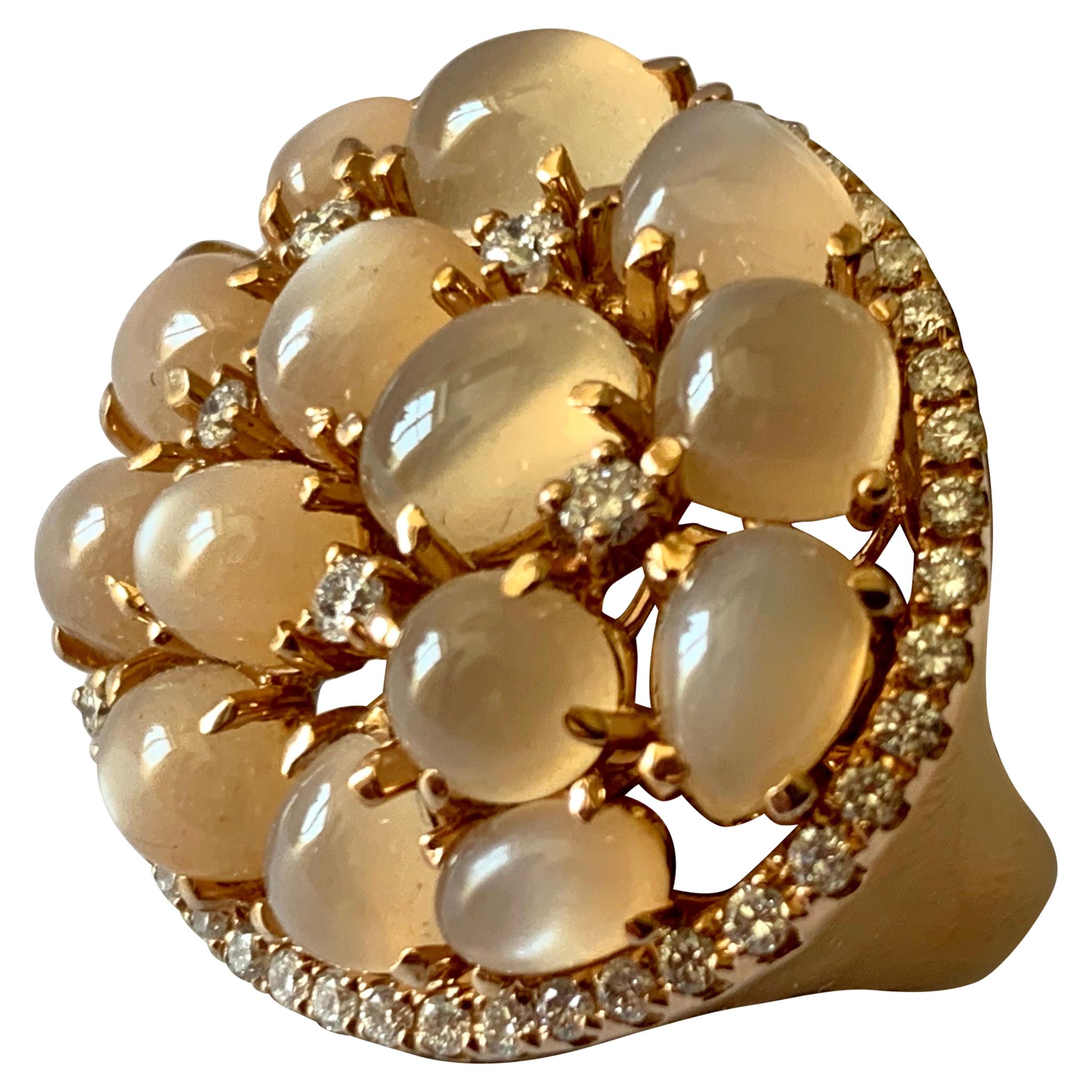 Extravagant 18 Karat Rose Gold Cocktail Ring with Moonstones and Diamonds For Sale
