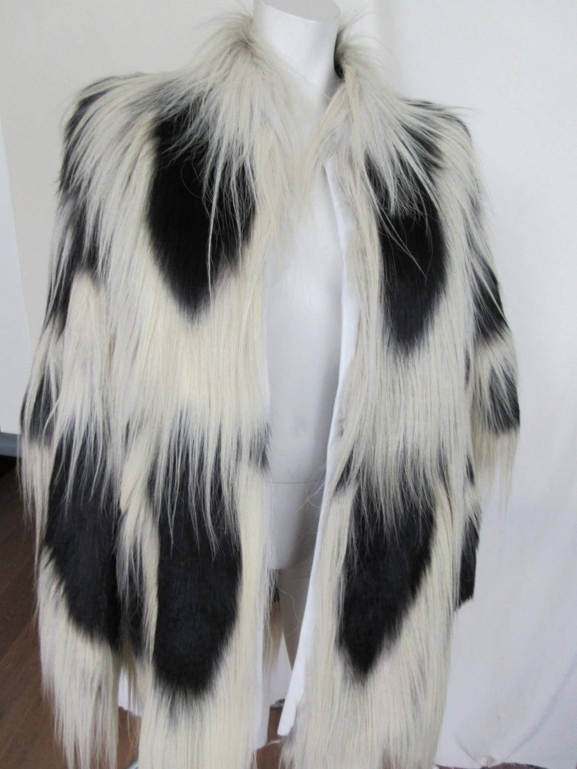 Extravagant Black and White Fur Cape 6