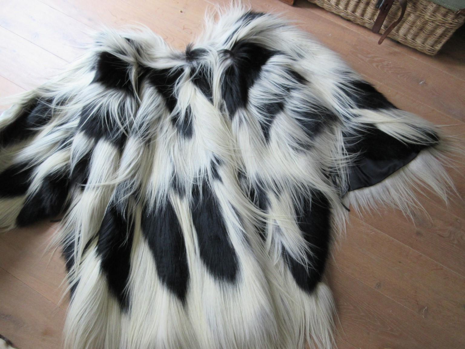 Extravagant Black and White Fur Cape 8