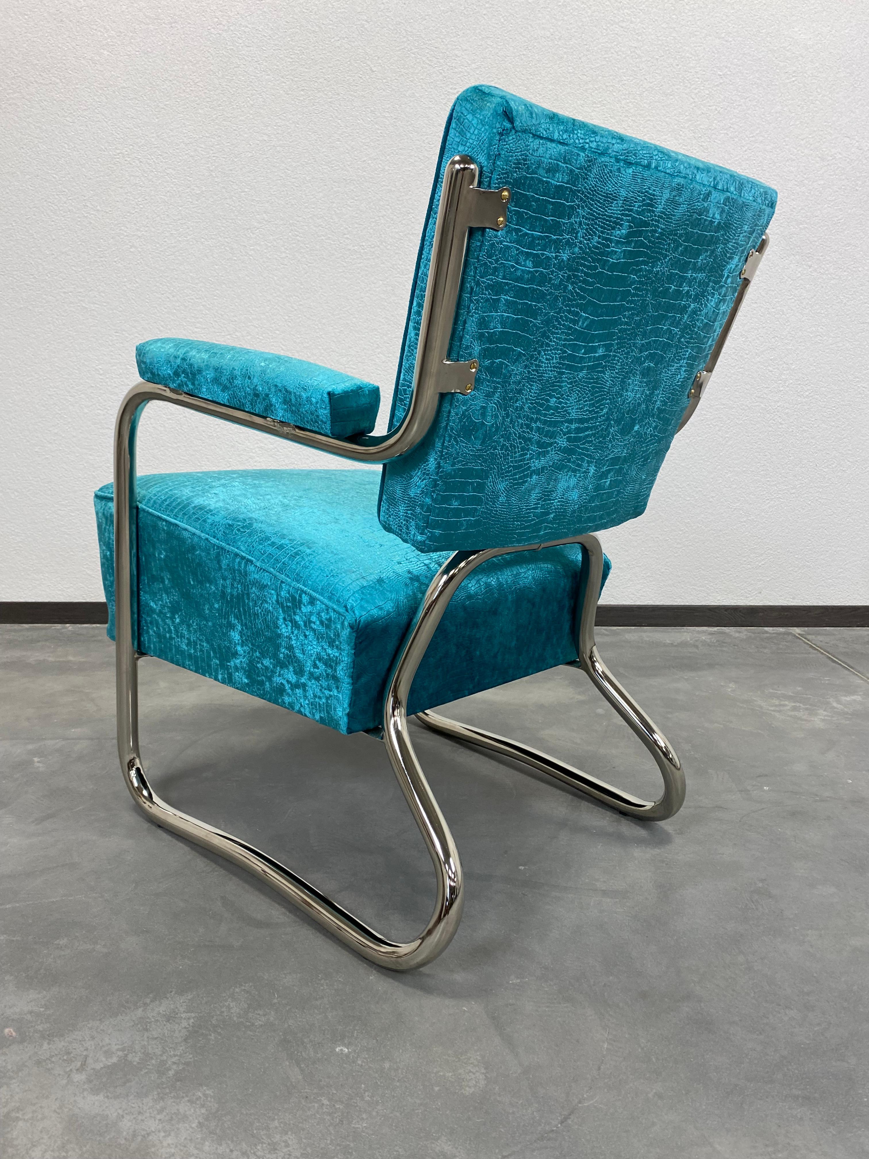 Extravagante Bauhaus-Sessel aus Chrom im Angebot 3