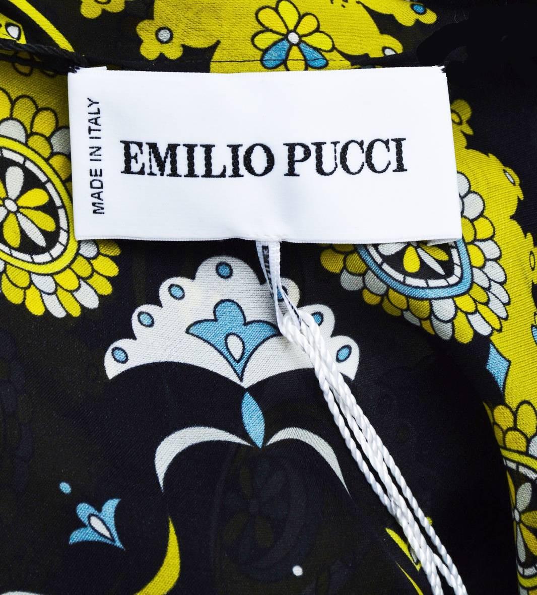 Extravagant Emilio Pucci Signature Print Paisley Silk Jumpsuit Overall One-Piece In New Condition In Switzerland, CH