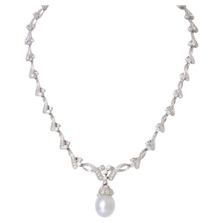 Extravagant Necklace with Diamonds For Sale at 1stDibs