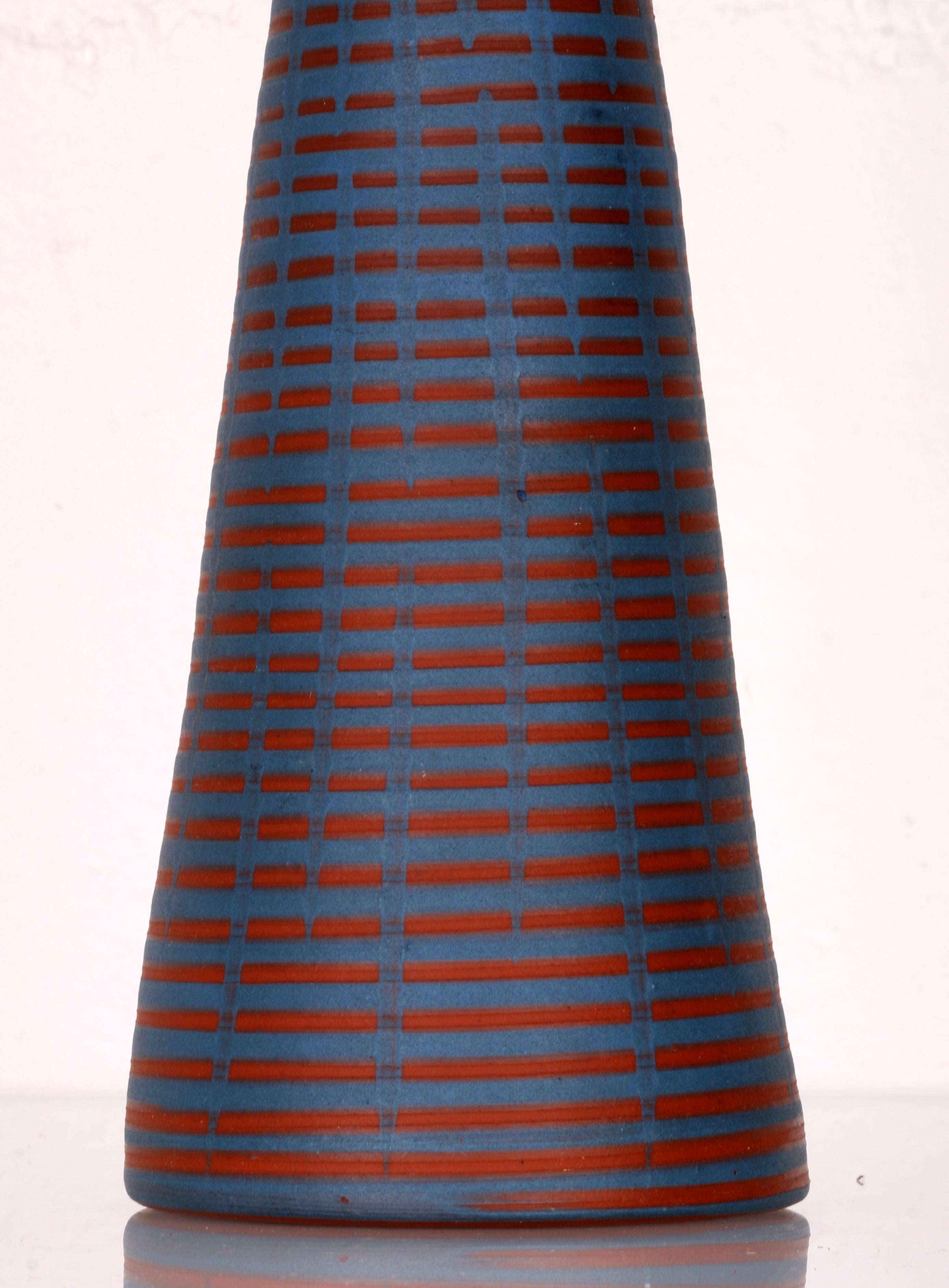 jarrón extravagante studio ceramics Rudi Stahl art pottery finales de los 60 principios de los 70 Hecho a mano en venta