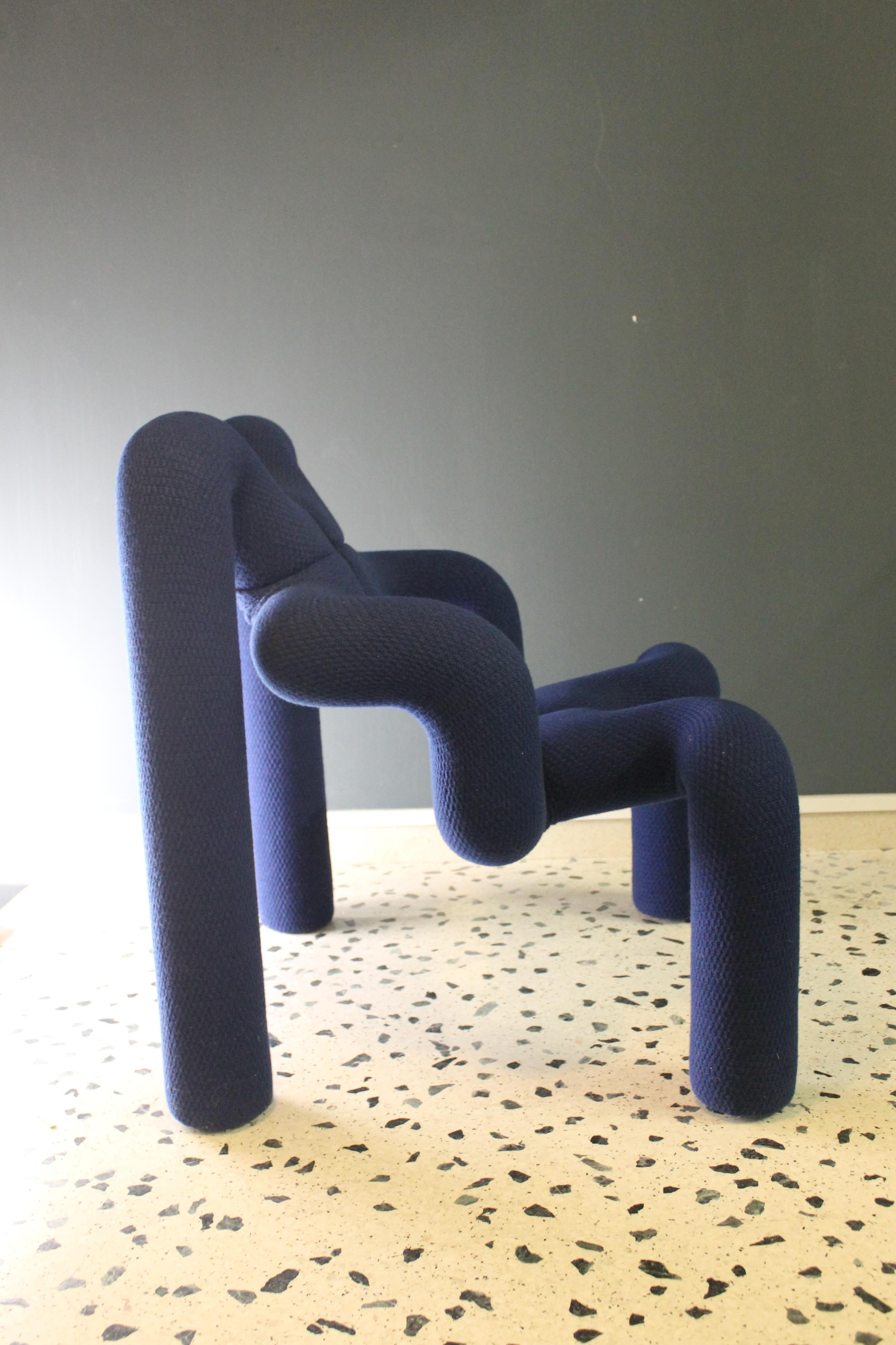 Armchair model 'Extreme' Terje Ekstrøm (1944-2013) upholstered in blue wool. Designed in 1972. Manufactured by Stokke.