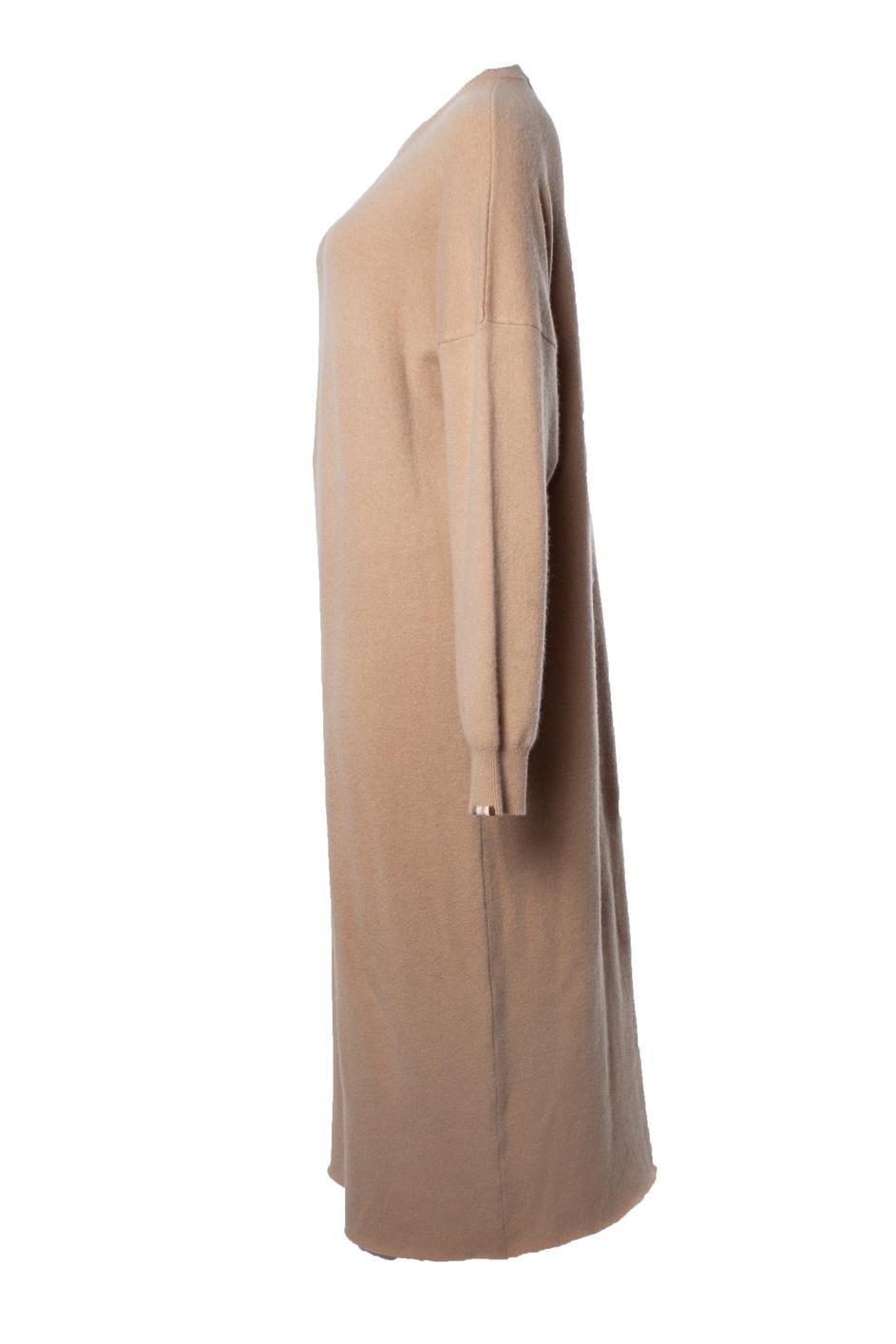 Women's extreme cashmere, maxi sweater dress in camel For Sale
