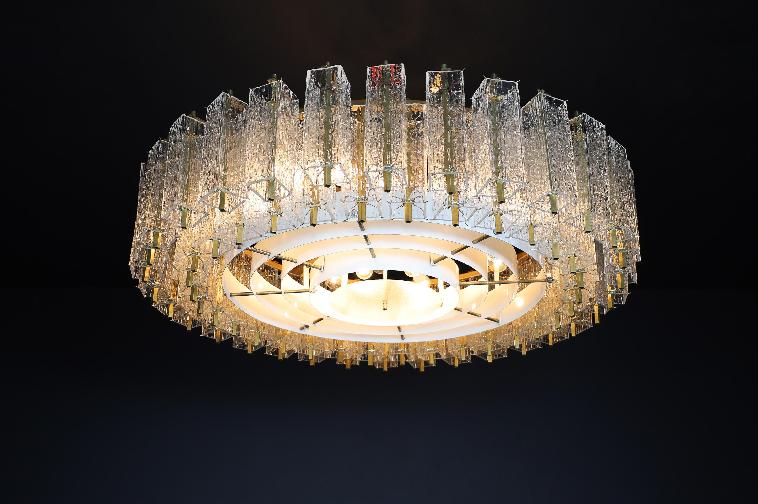 Large Midcentury Chandelier in Structured Glass and Brass, Europe 1960s For Sale 9