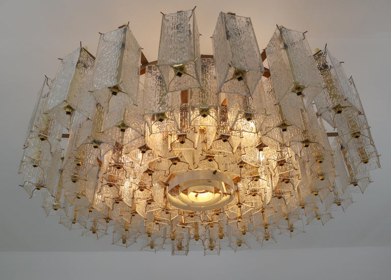 Extreme Large Midcentury Chandeliers in Structured Glass and Brass from Europe For Sale 8