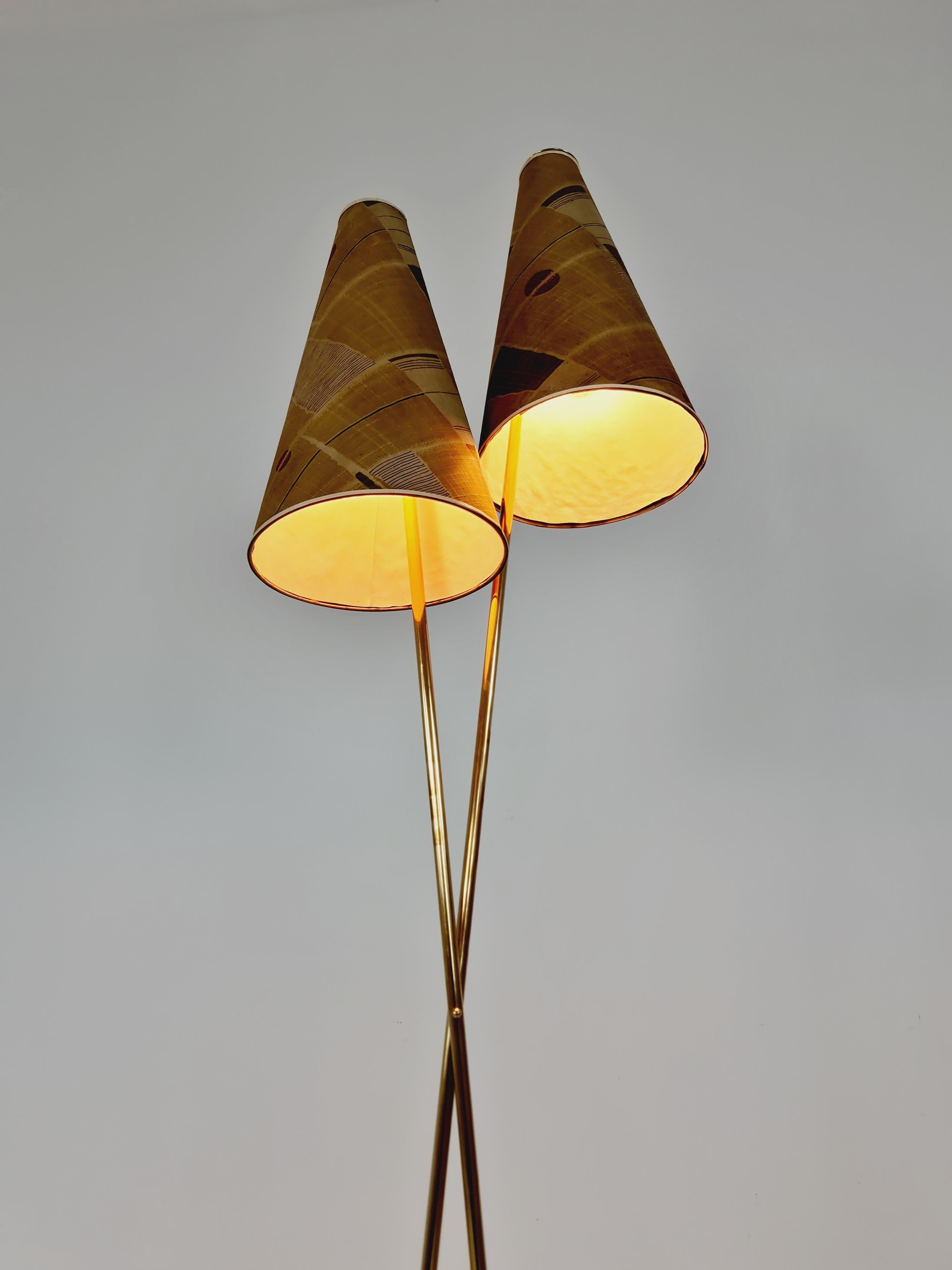 EXTREME RARE brass 1950s vintage floor lamp / bag lamp mcm For Sale 3
