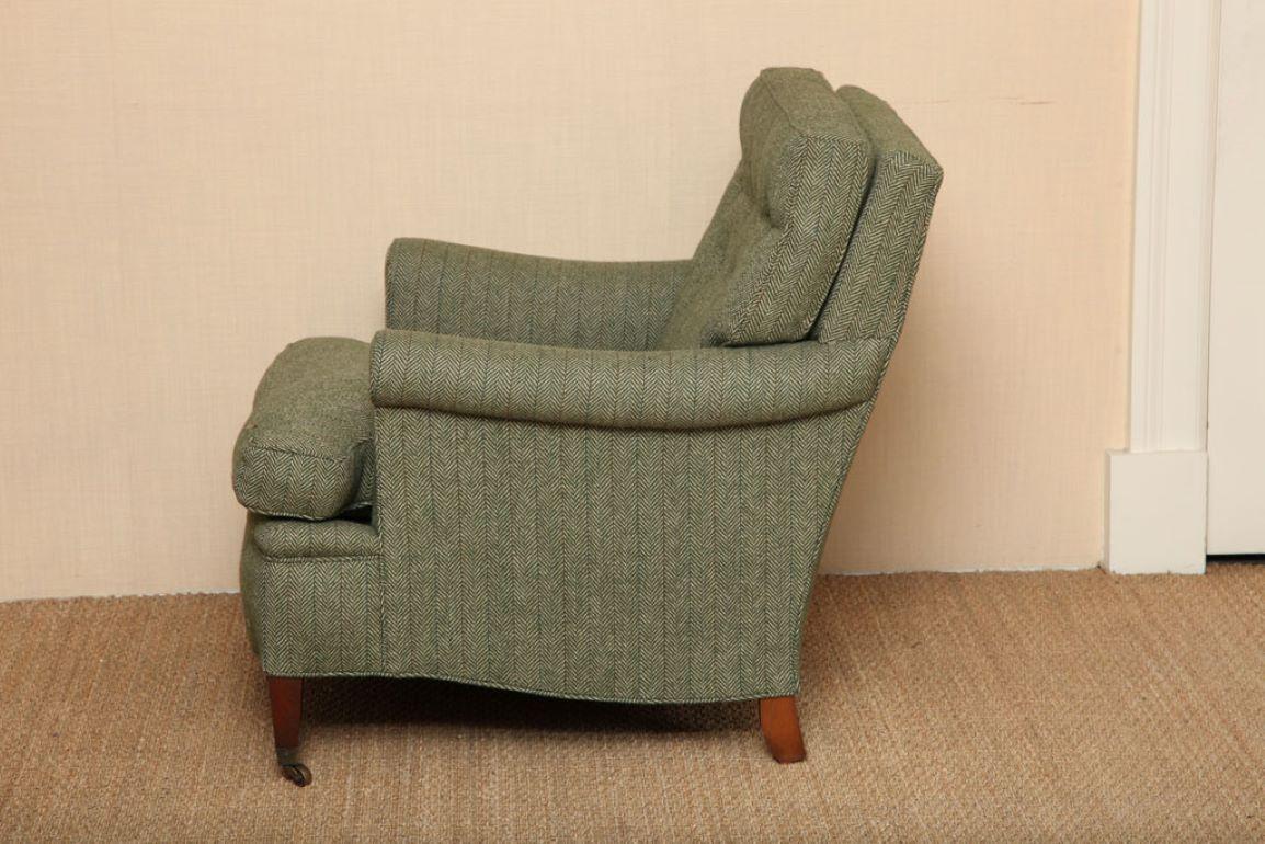 Extremely Comfortable English Style Lounge Chair and Matching Ottoman In Good Condition In North Salem, NY