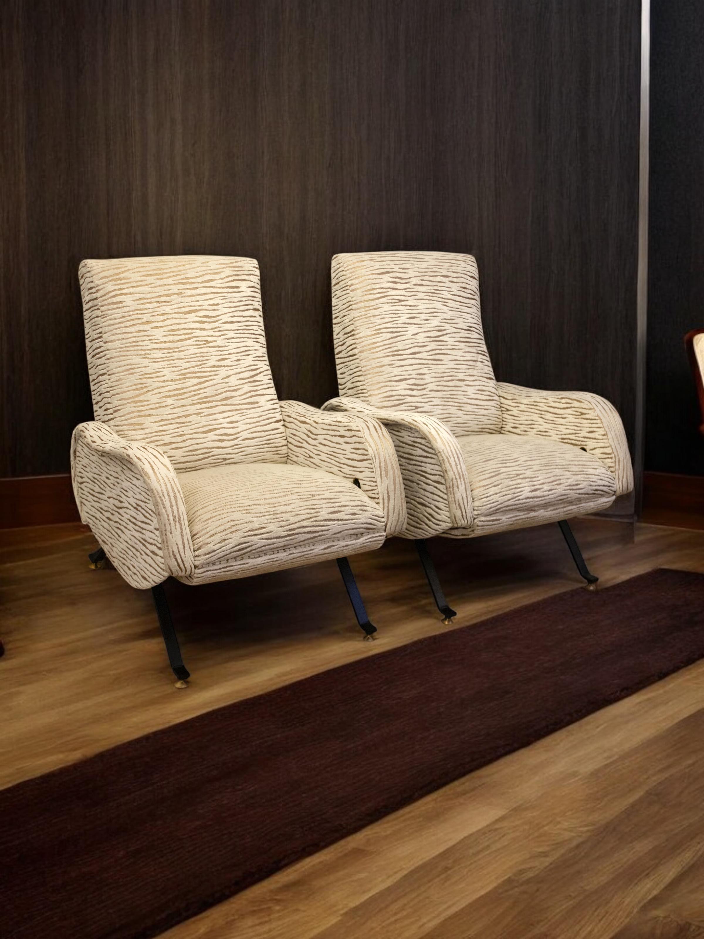 Sillones o butacas reclinables extremadamente cómodos de mediados de siglo 1950 en venta 1