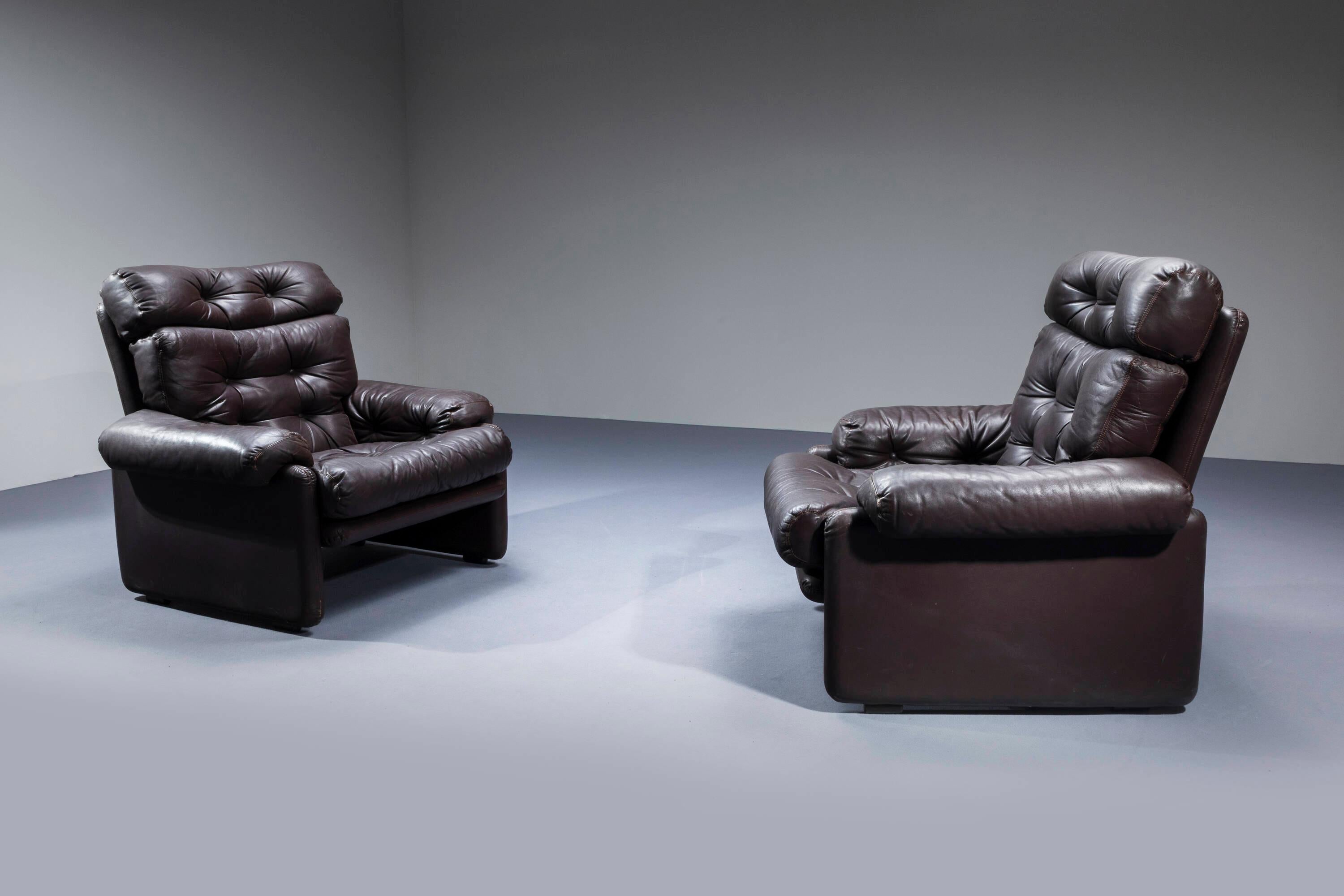 Cuir Paire de fauteuils extrêmement confortables par Afra e Tobia Scarpa Italie 70' en vente