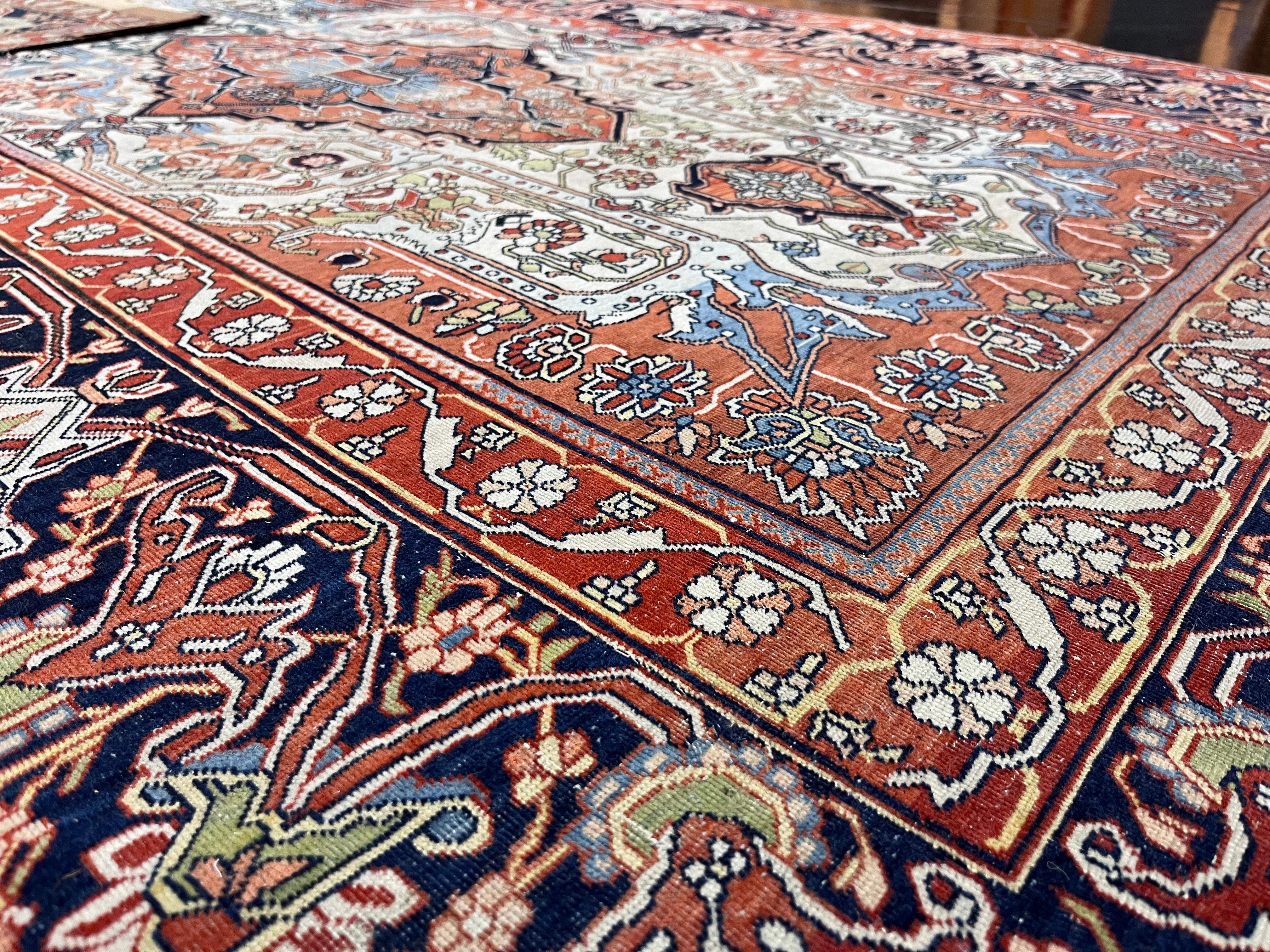 XIXe siècle Très beau tapis ancien persan Mohtasham Kashan 4'6