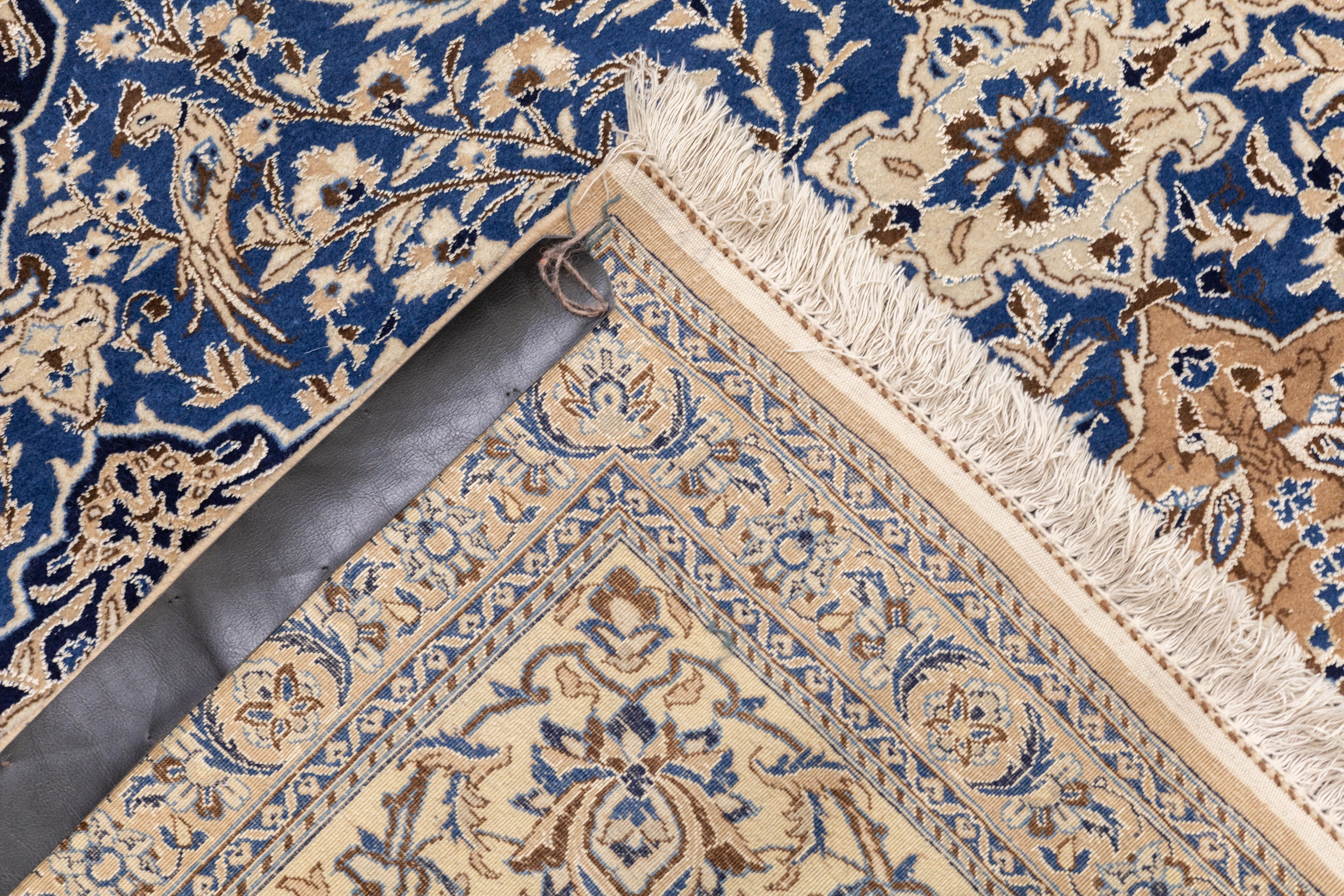 Tappeto antico Nain persiano estremamente fine 8'2'' x 11'6'' in vendita 2