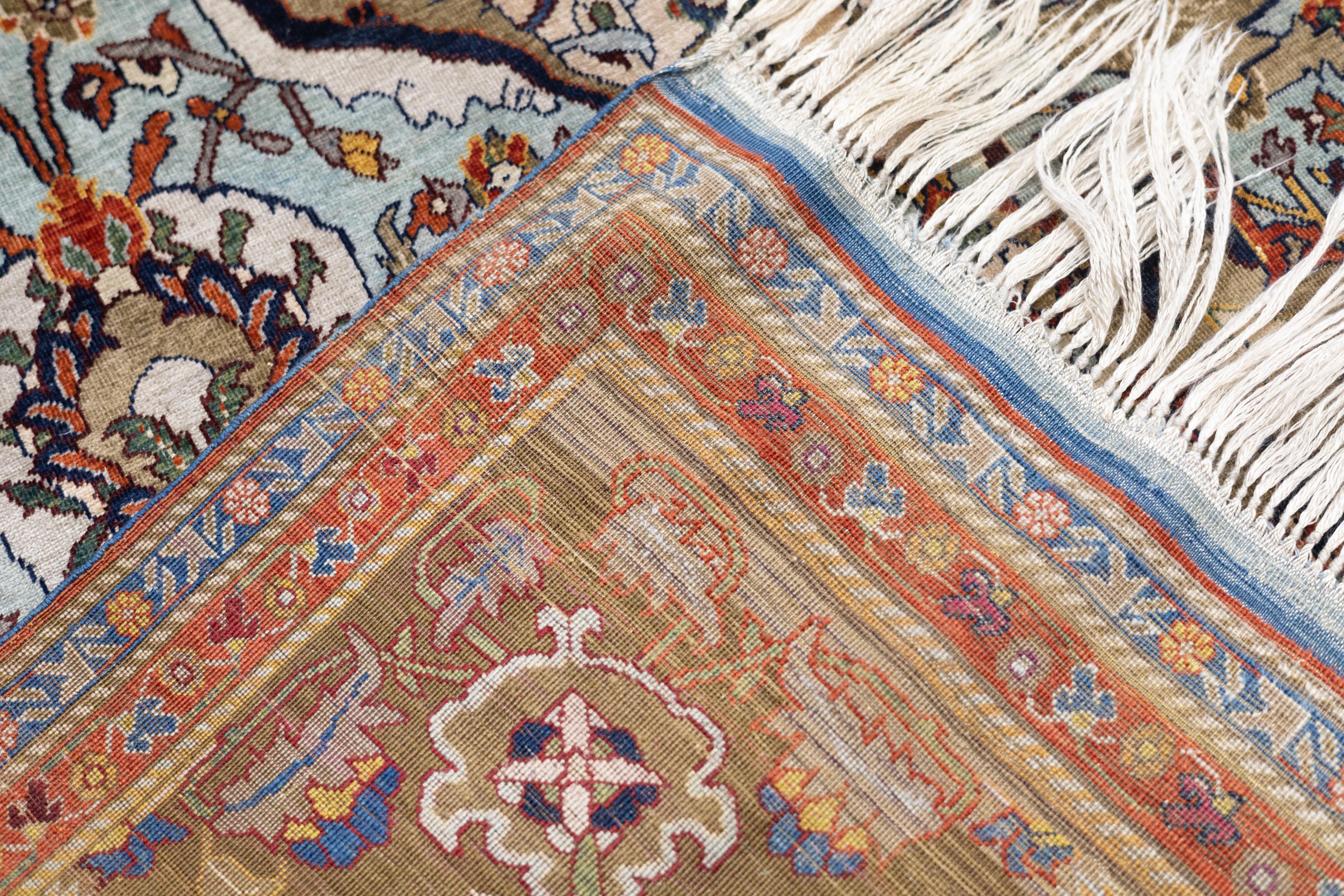 Très beau tapis ancien en soie persane Heriz 4'10