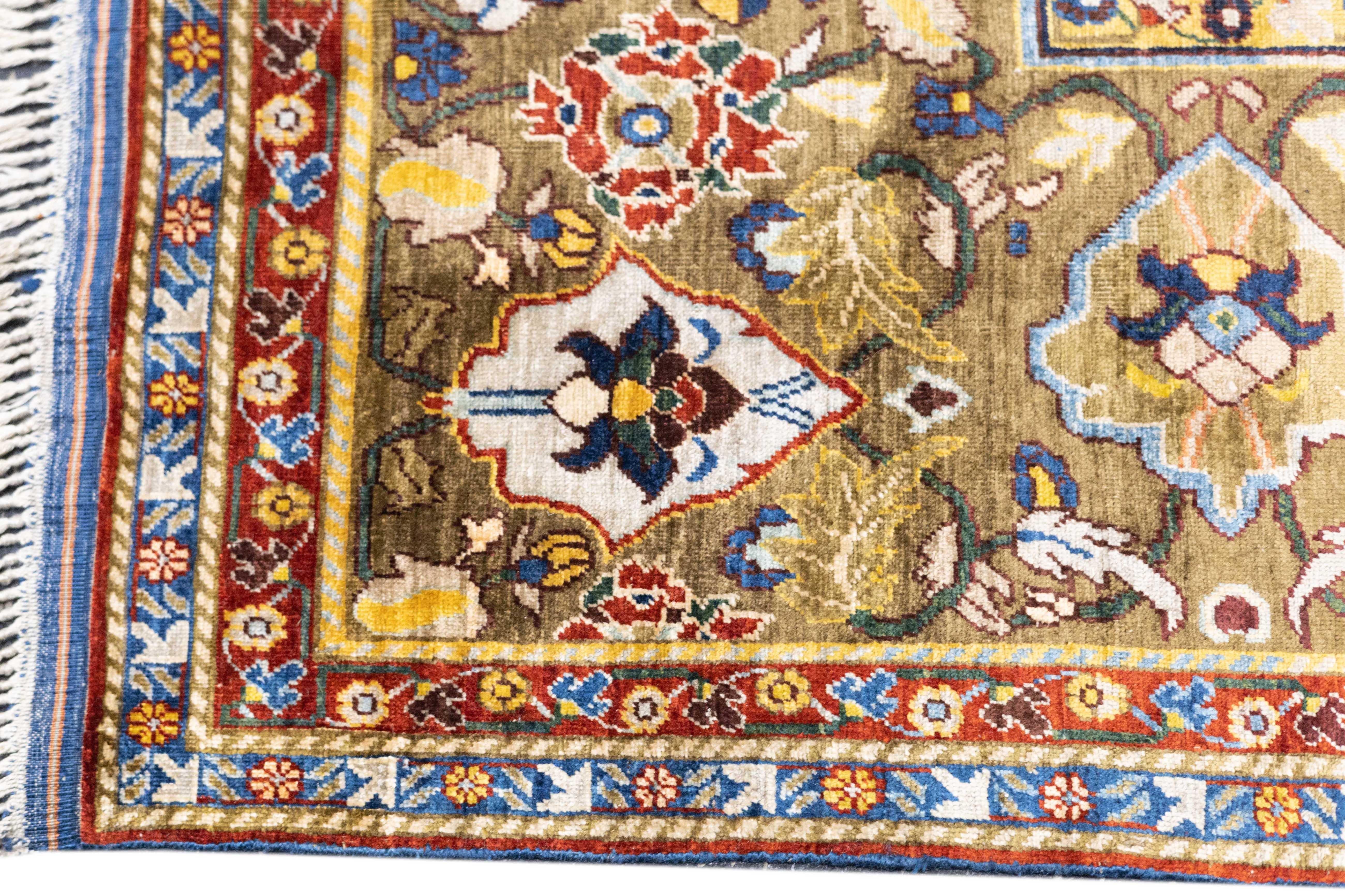 Très beau tapis ancien en soie persane Heriz 4'10