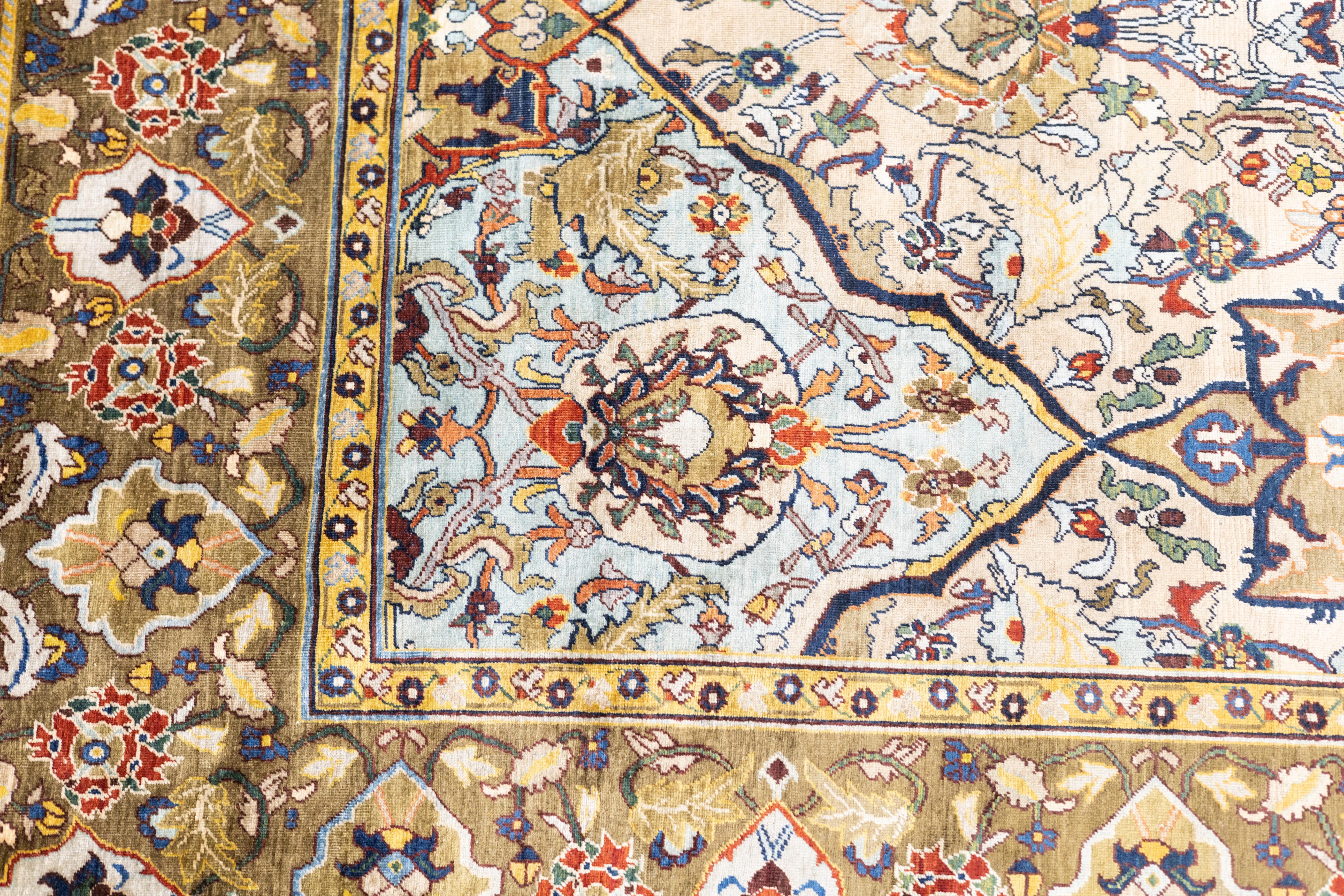 XIXe siècle Très beau tapis ancien en soie persane Heriz 4'10