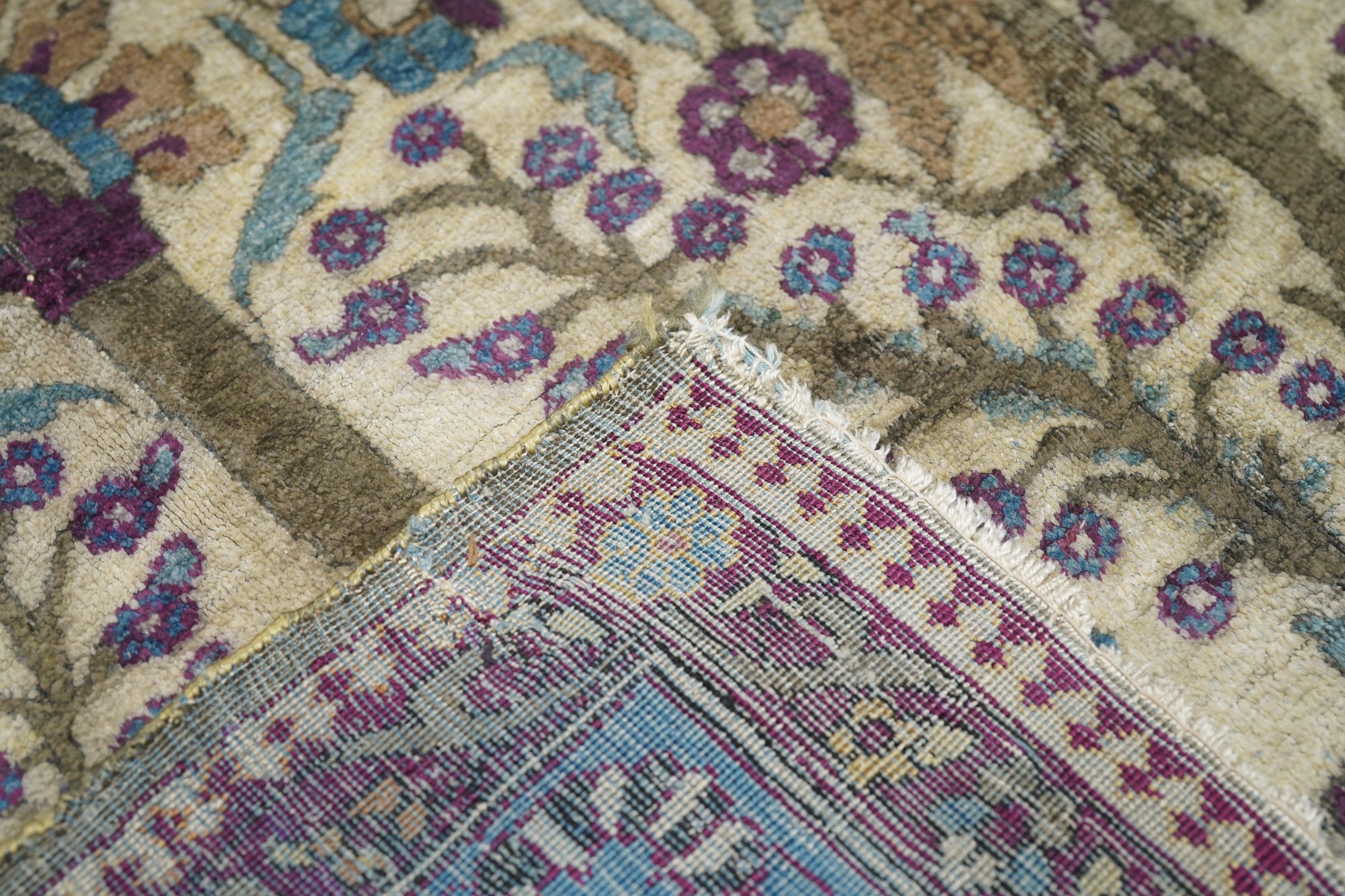 Tappeto antico estremamente pregiato in seta persiana Kashan 6'6'' x 9'8'' in vendita 4