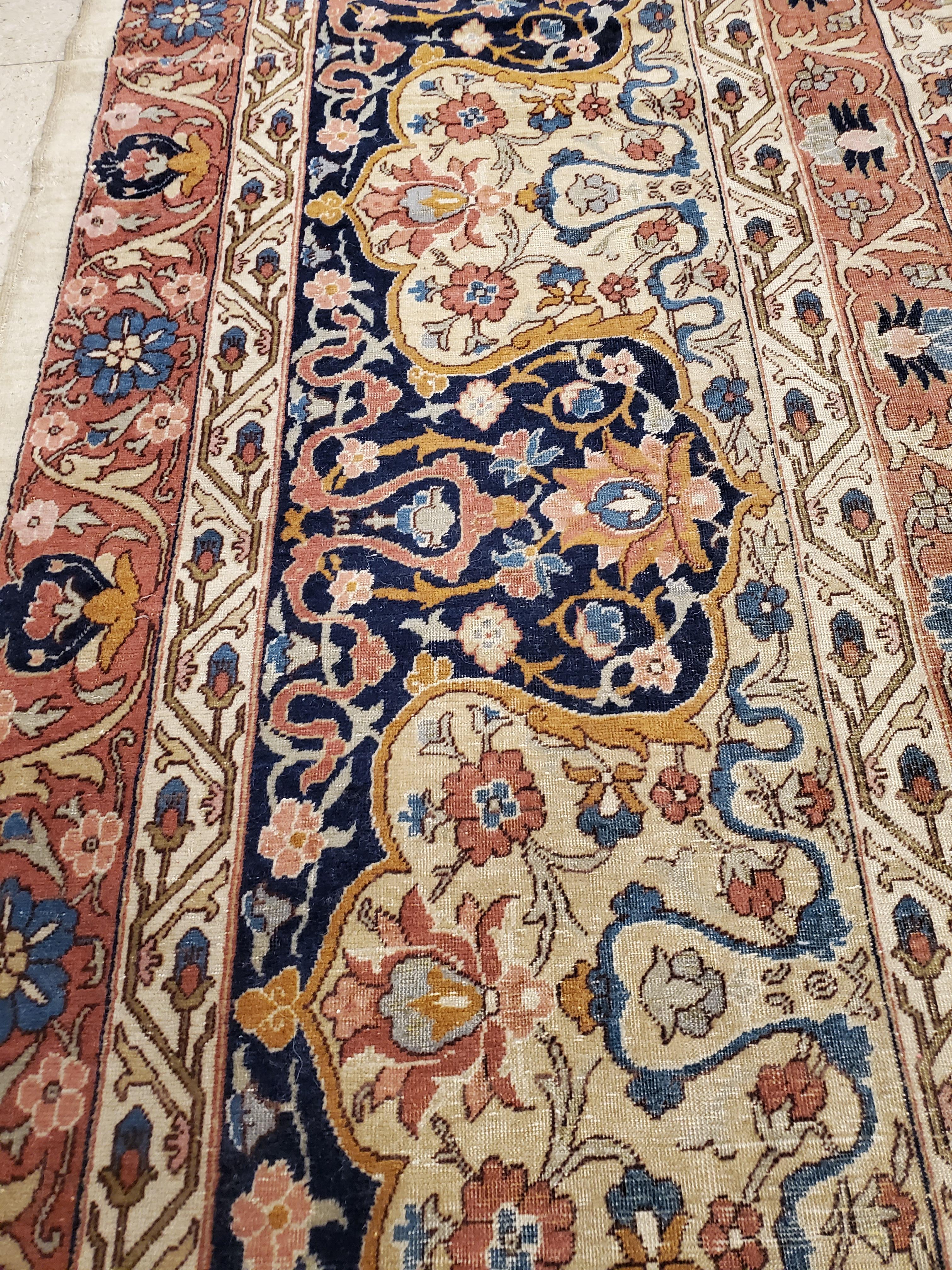 Extremely Fine Antique Sivas Handmade Carpet, Red and Green, All-over Design In Good Condition For Sale In Port Washington, NY
