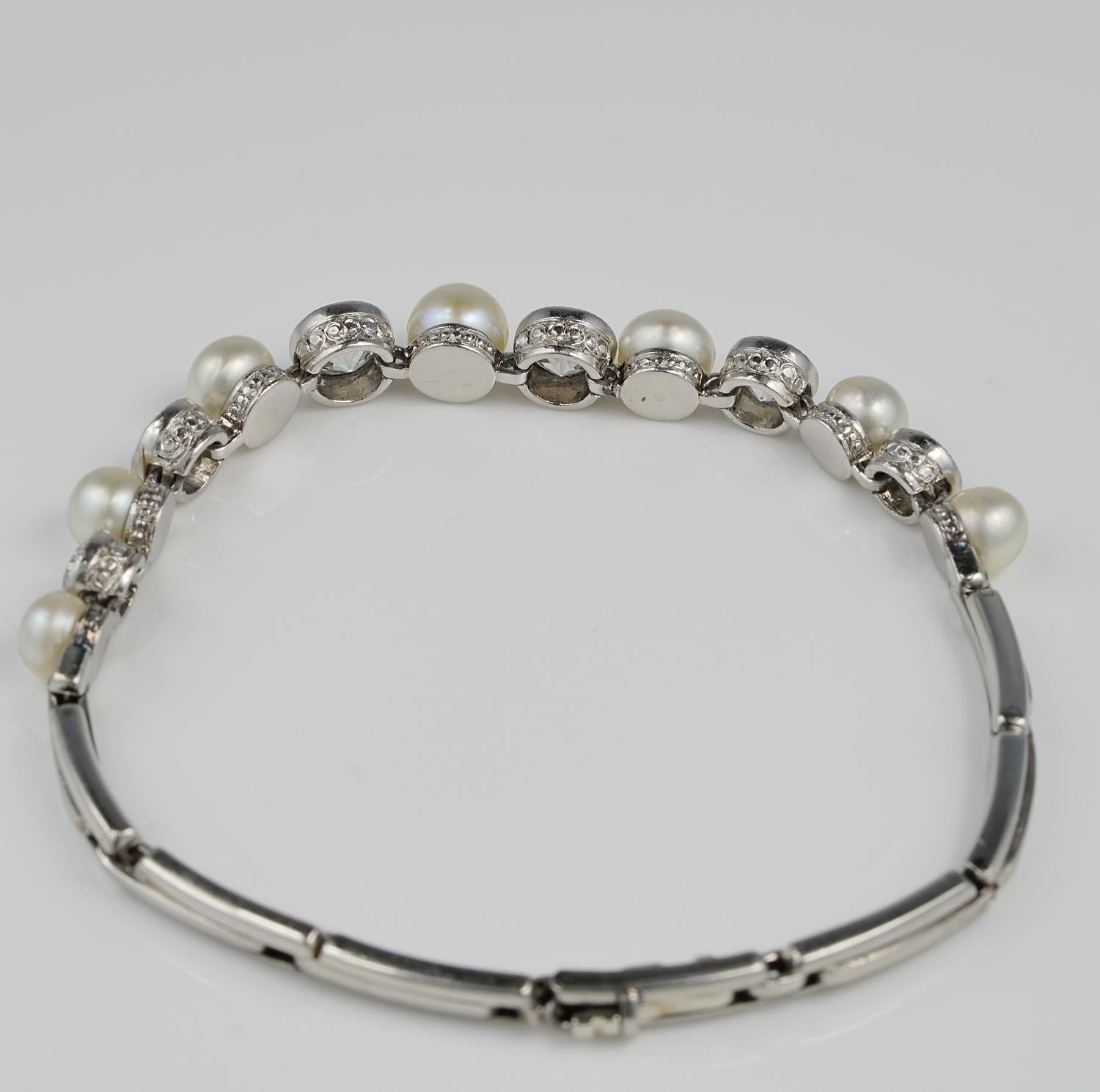 Extremely Fine Edwardian Natural Pearl Diamond Platinum Riviere Bracelet For Sale 3