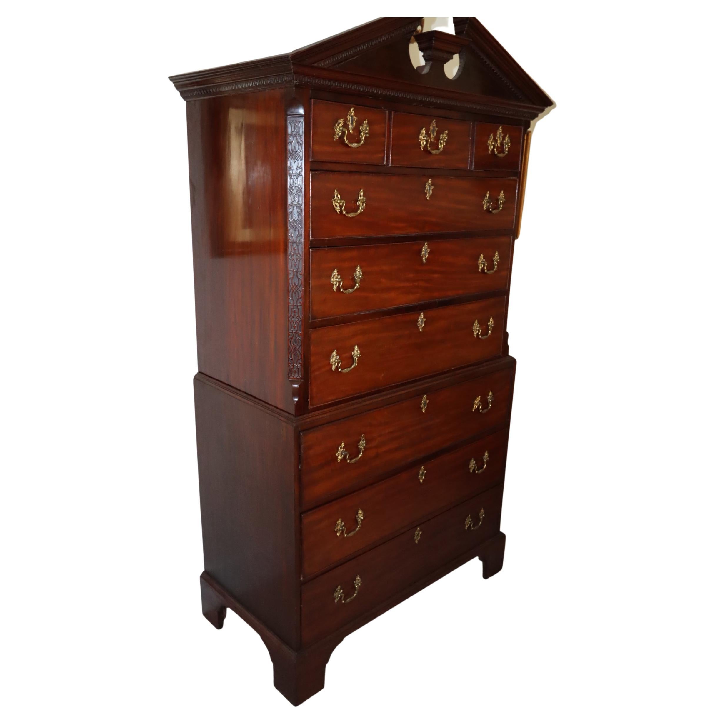 Extremely Fine Mahogany Chest on Chest (Tallboy), 18th Century For Sale