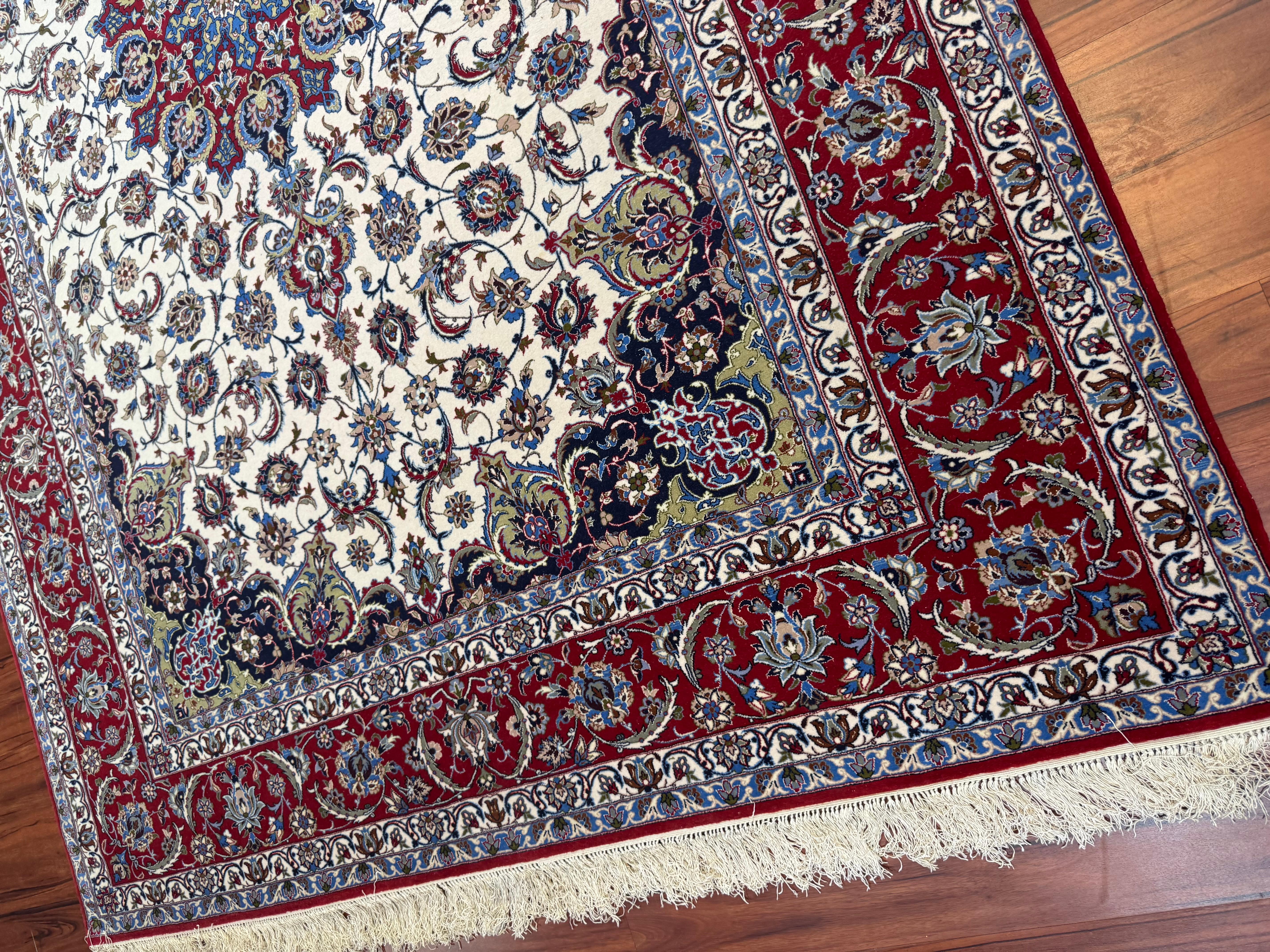 Persiano Tappeto persiano Isfahan estremamente pregiato in vendita
