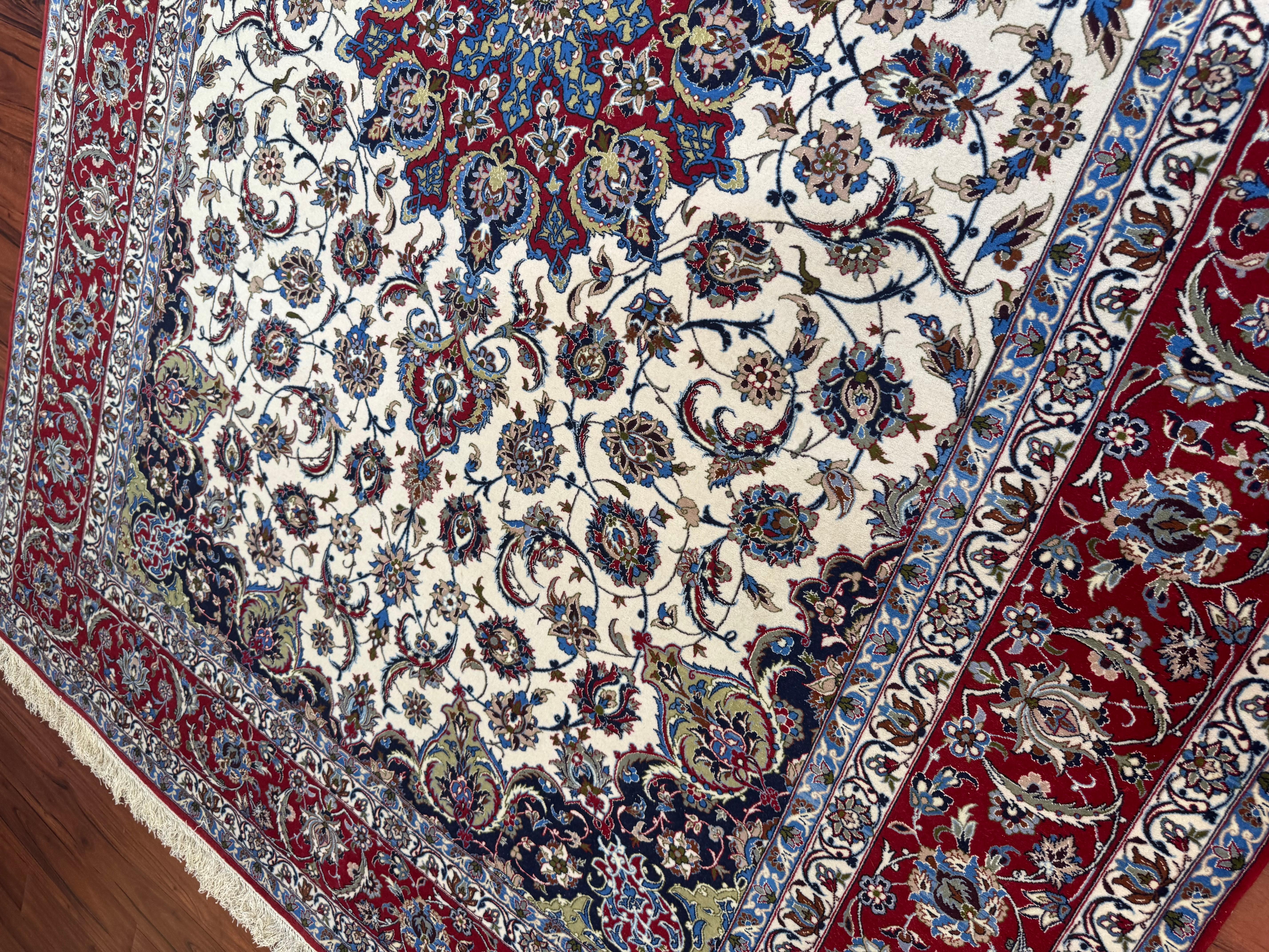 Tappeto persiano Isfahan estremamente pregiato In condizioni ottime in vendita a Gainesville, VA