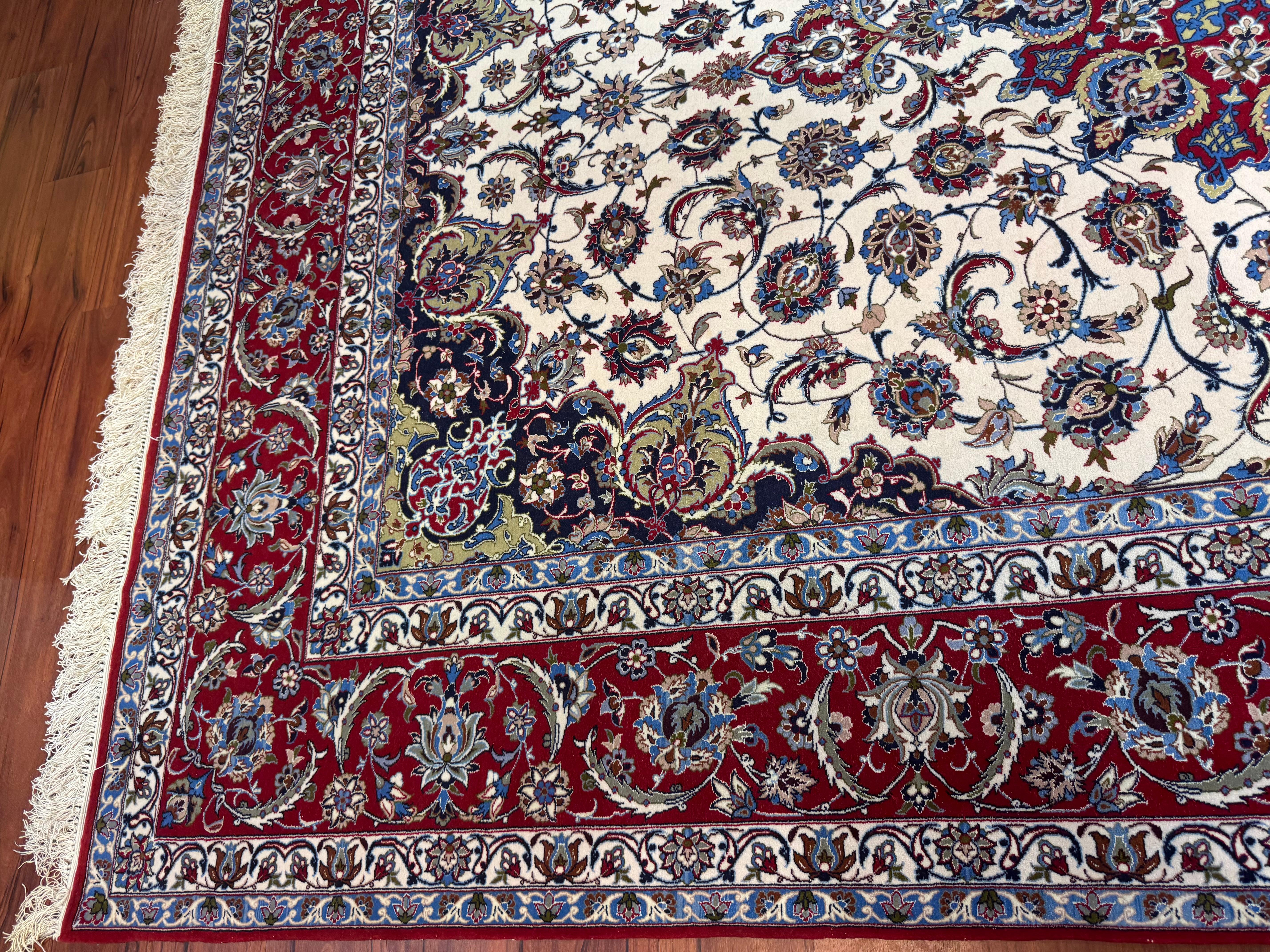 XX secolo Tappeto persiano Isfahan estremamente pregiato in vendita