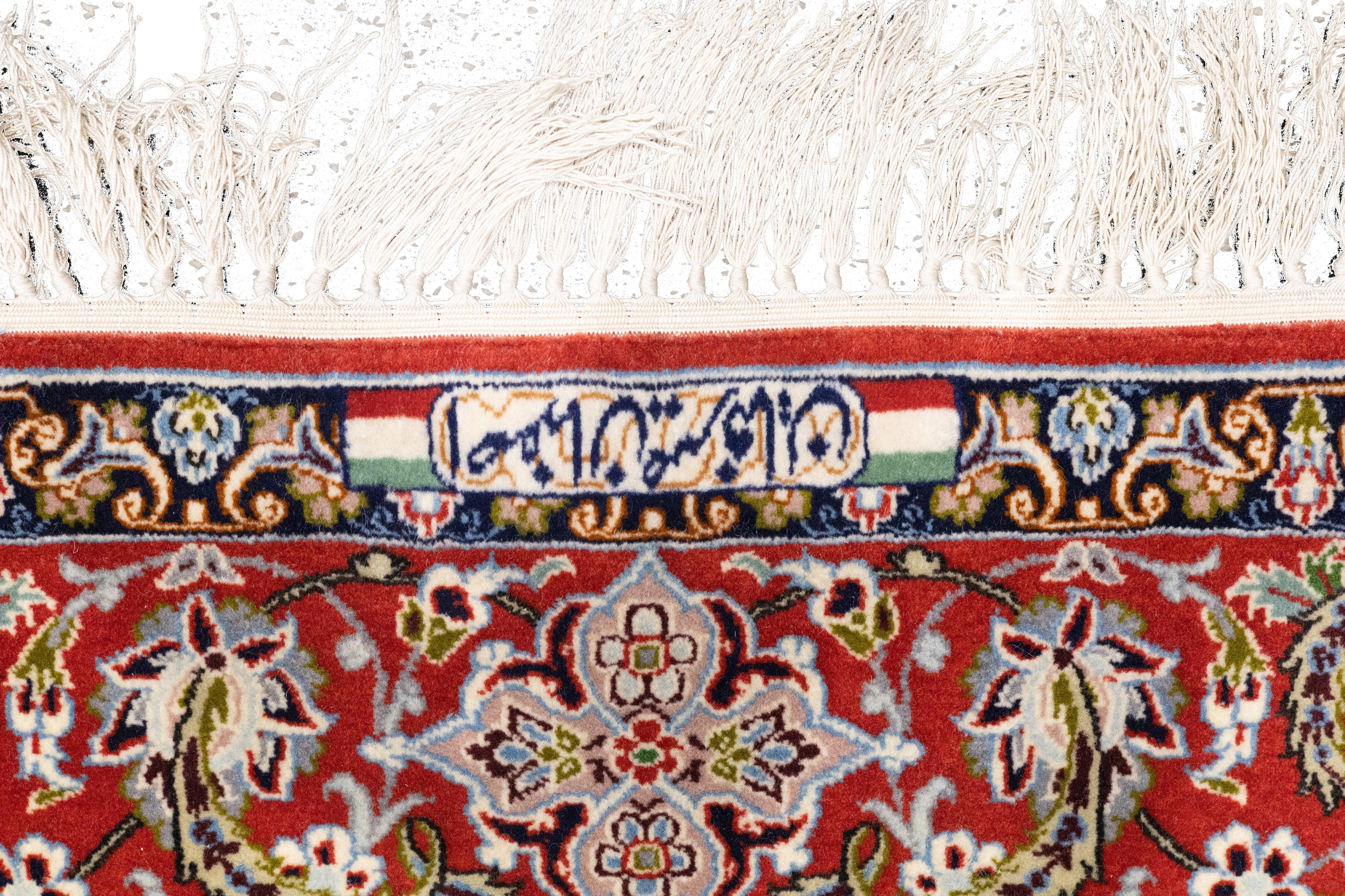 Tappeto persiano Isfahan in lana e seta, estremamente fine, 3'8'' x 5'3'' in vendita 1