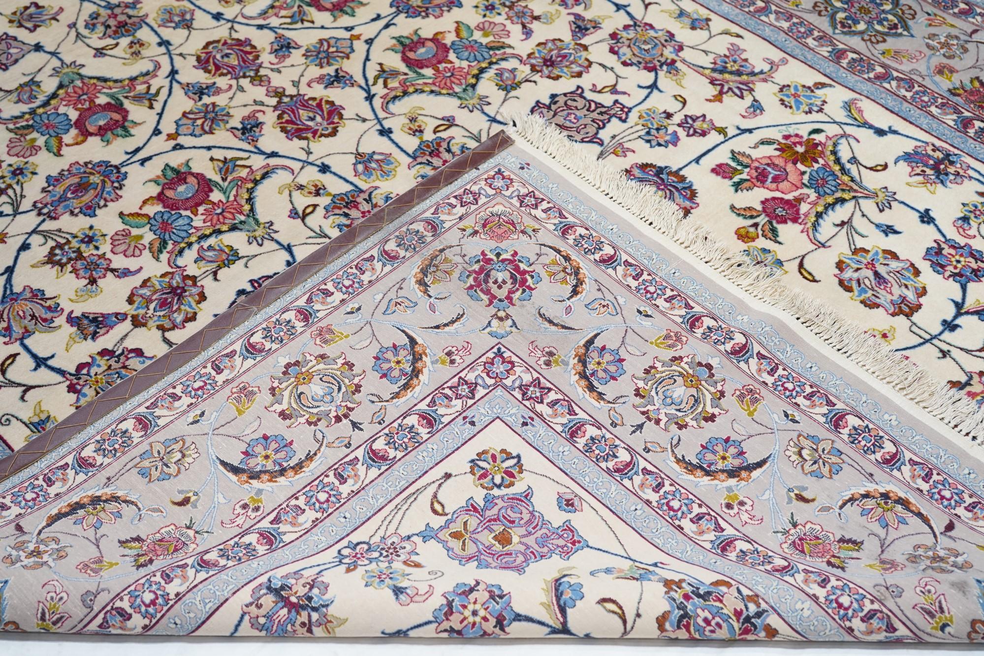 Lana Tappeto persiano Isfahan in lana e seta estremamente fine 7'0'' x 10'0'' in vendita