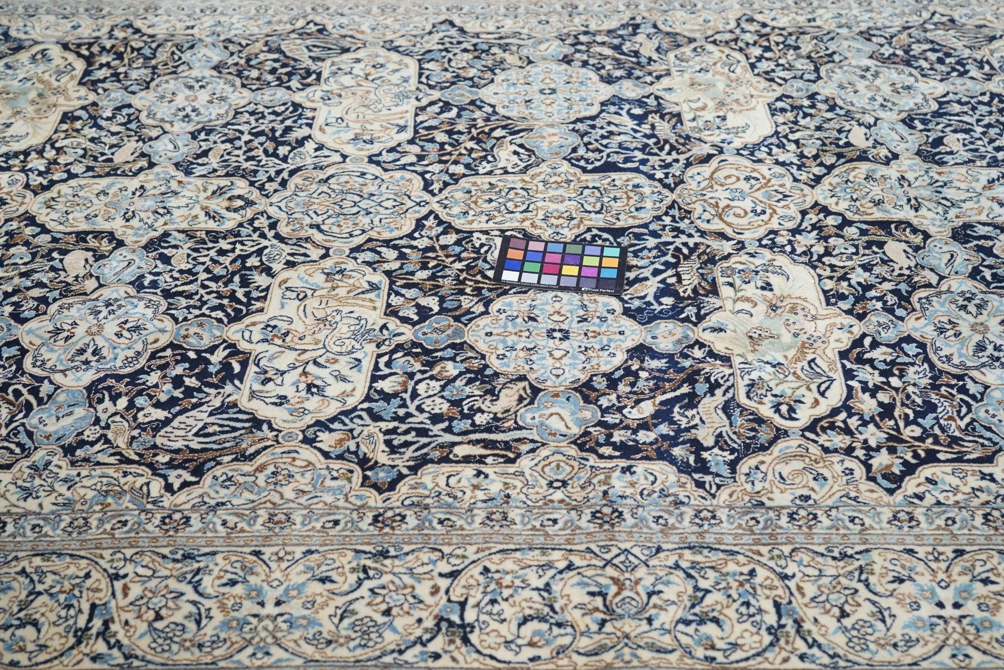 Äußerst feiner persischer Nain signiert Habibian Wolle und Seide Teppich 6' x 9' im Angebot 1