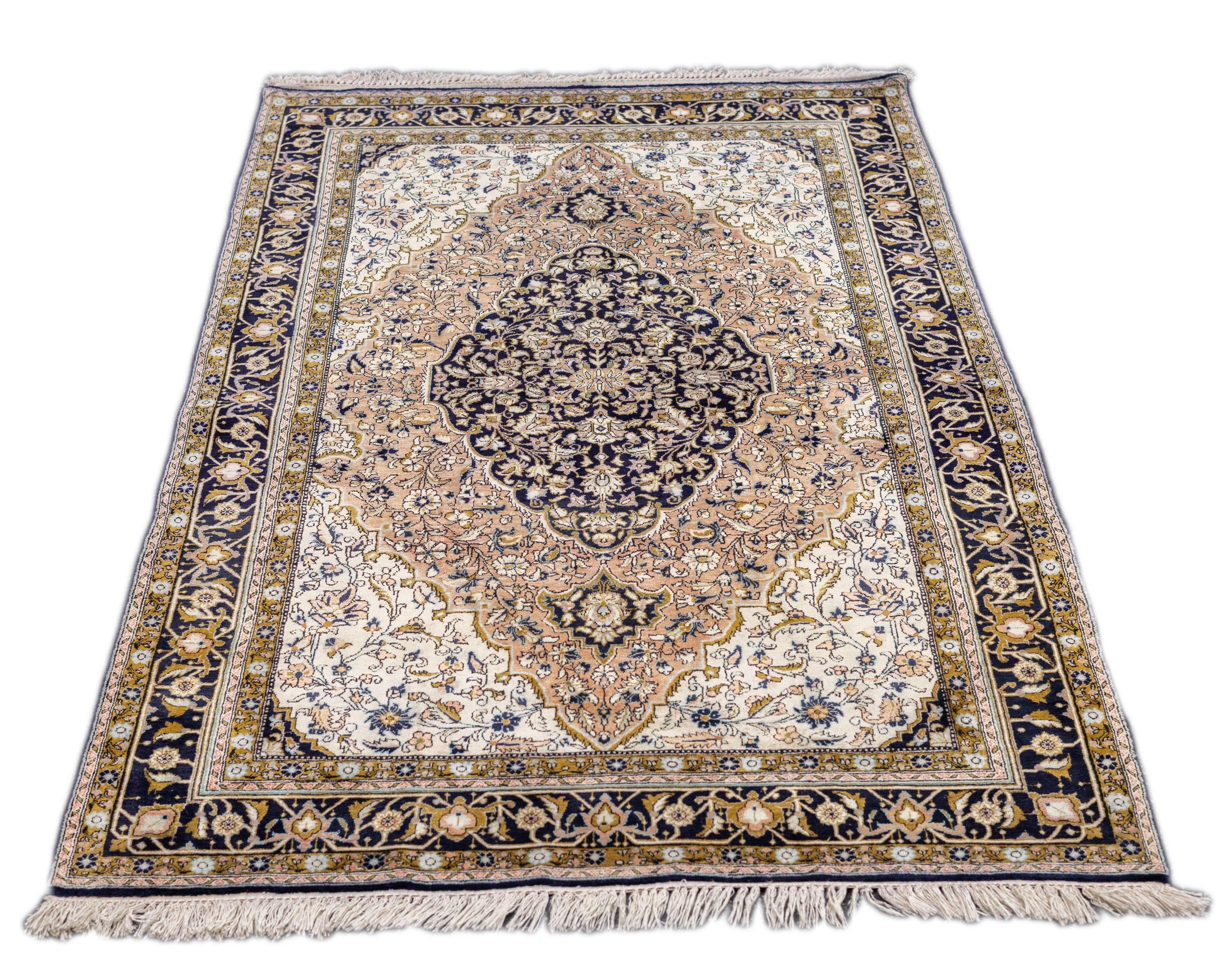 Seta Tappeto Qum in seta persiana estremamente pregiata 3'6'' x 6'0'' in vendita